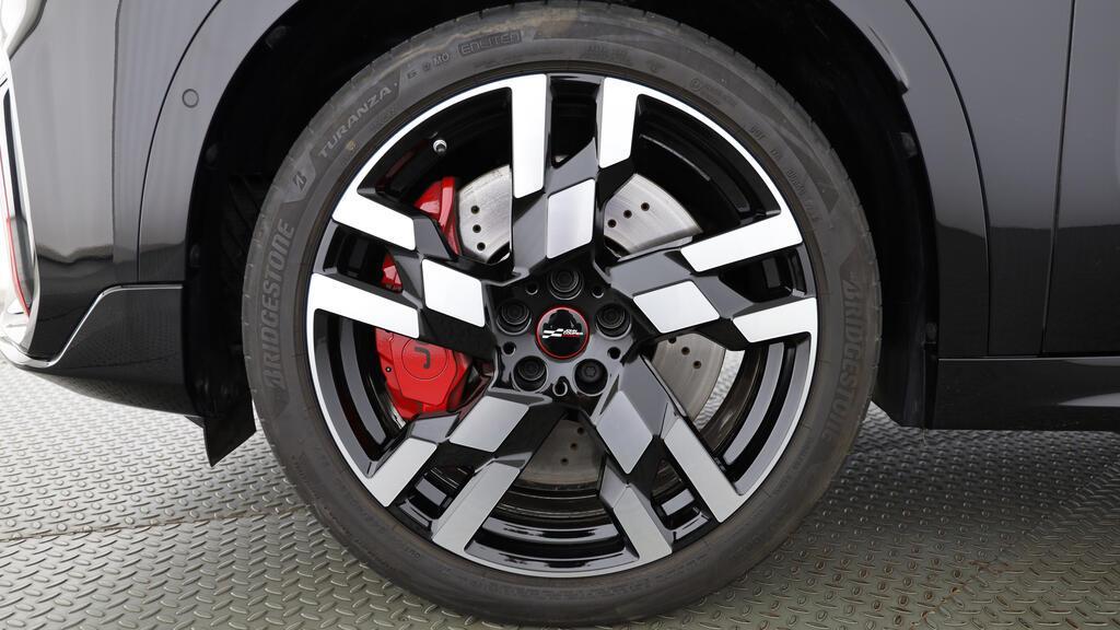 MINI John Cooper Works Countryman ALL4-image-9
