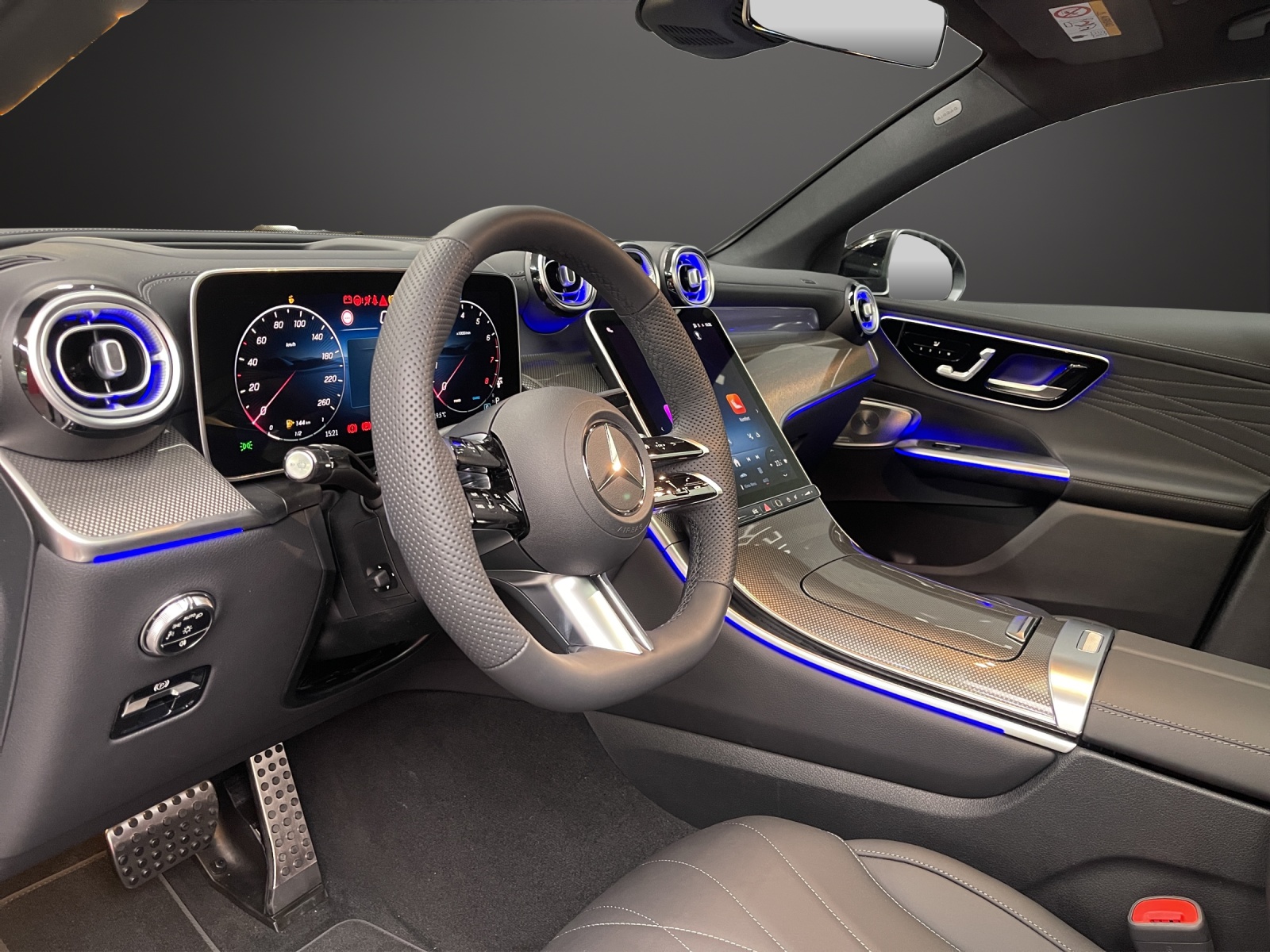 MERCEDES-BENZ GLC 200 4MATIC Coupé-image-7