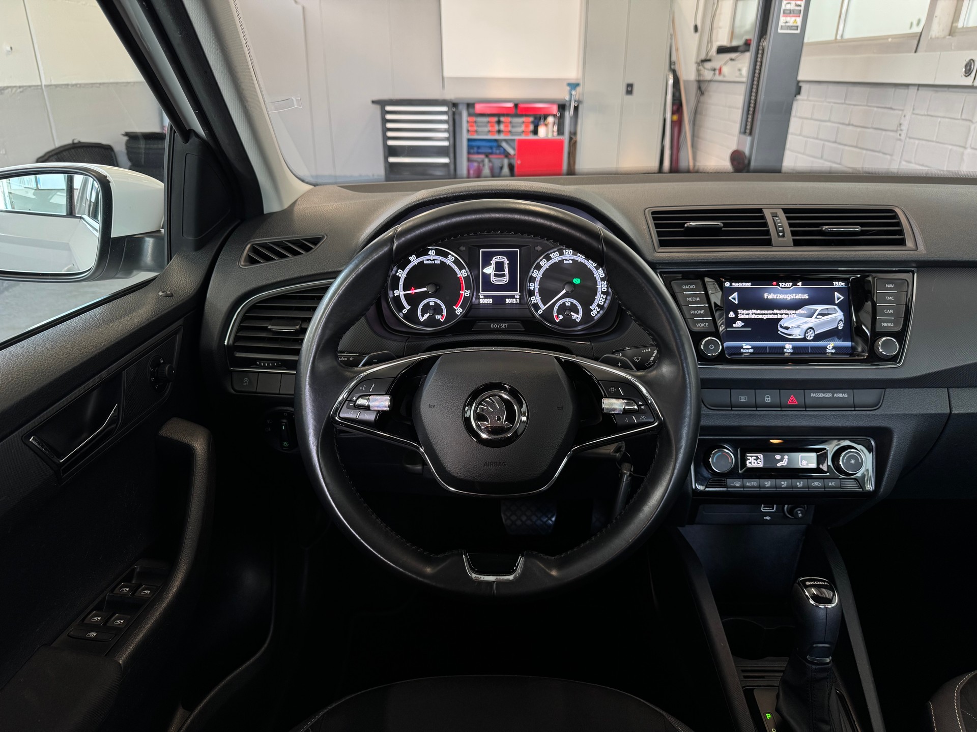 SKODA Fabia 1.0 TSI Ambition DSG-image-7