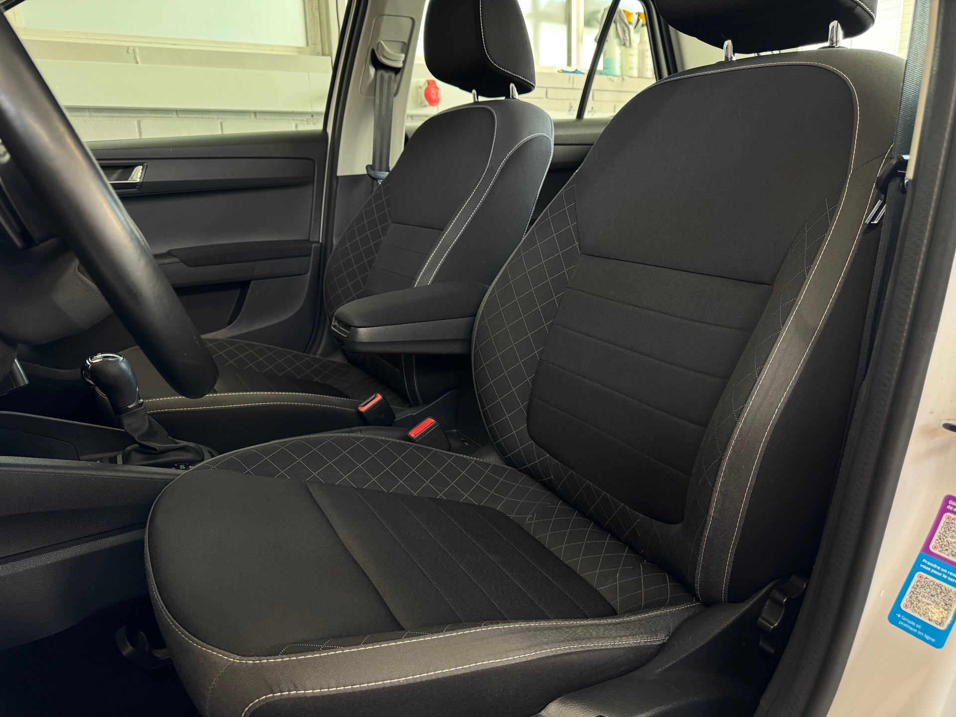 SKODA Fabia 1.0 TSI Ambition DSG-image-5