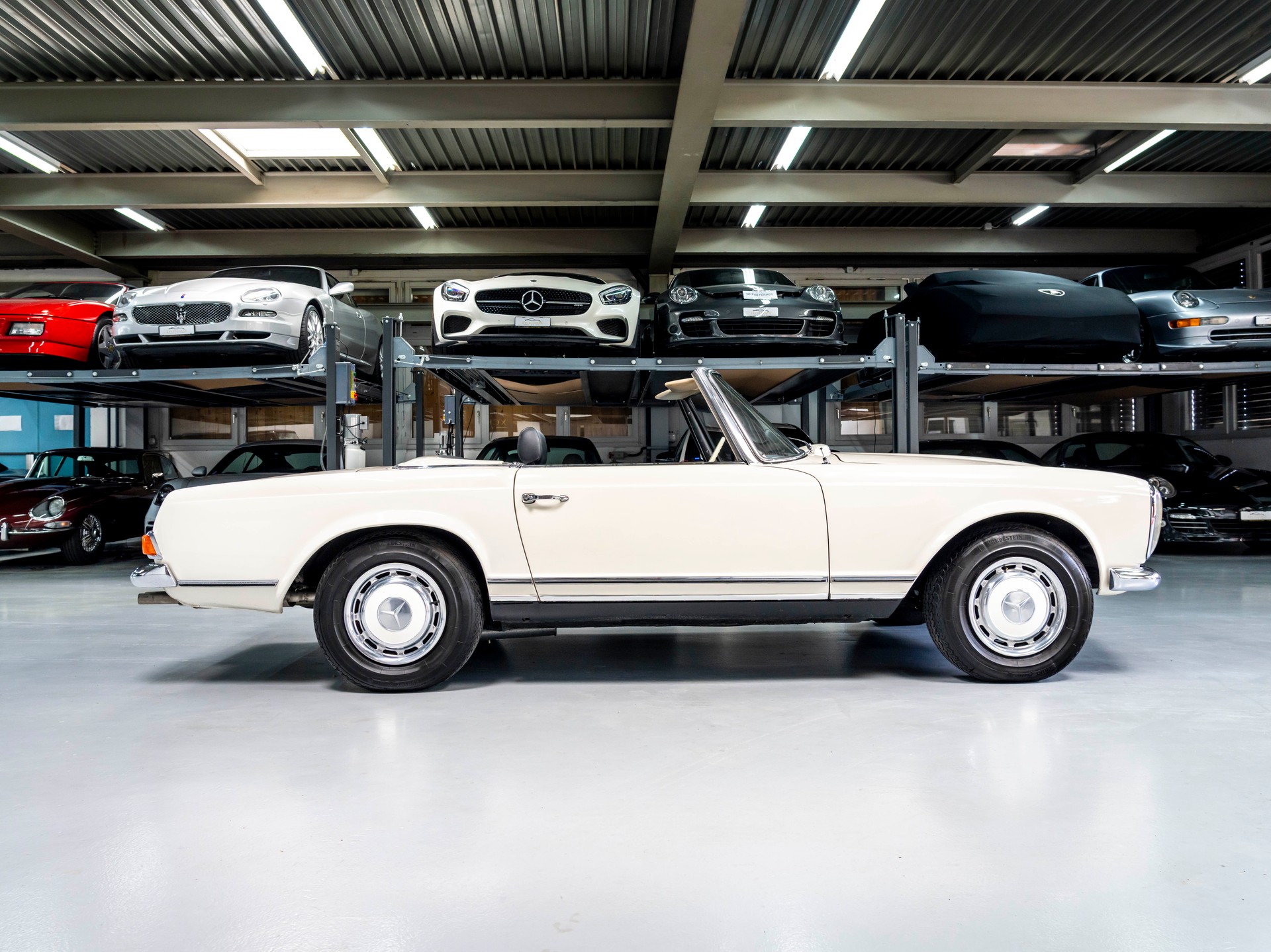 MERCEDES-BENZ SL 250-showroom-element-3