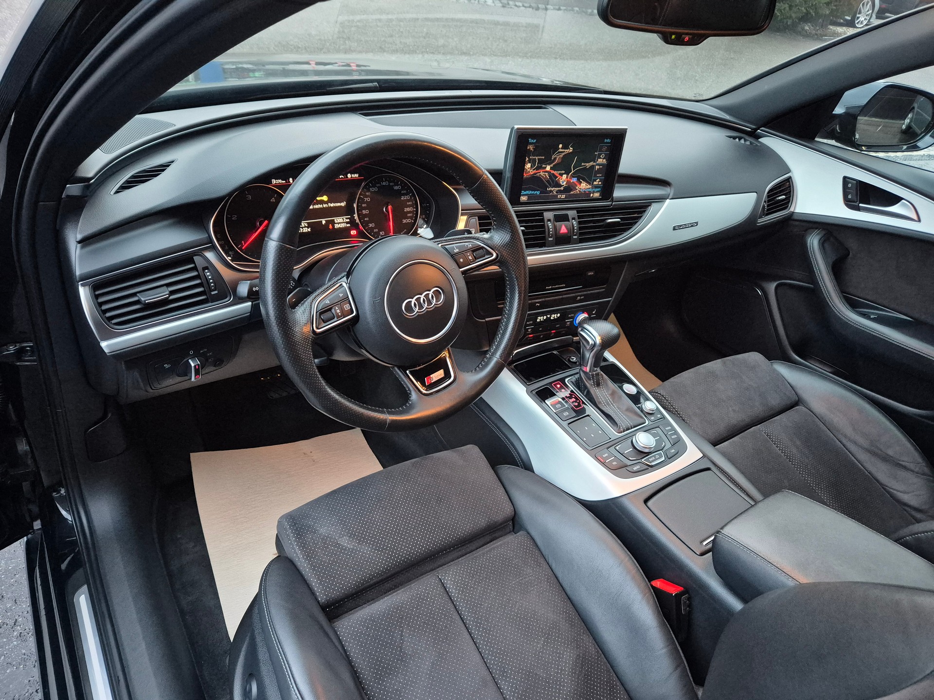 AUDI A6 Avant 3.0 TDI V6 quattro S-tronic-image-7