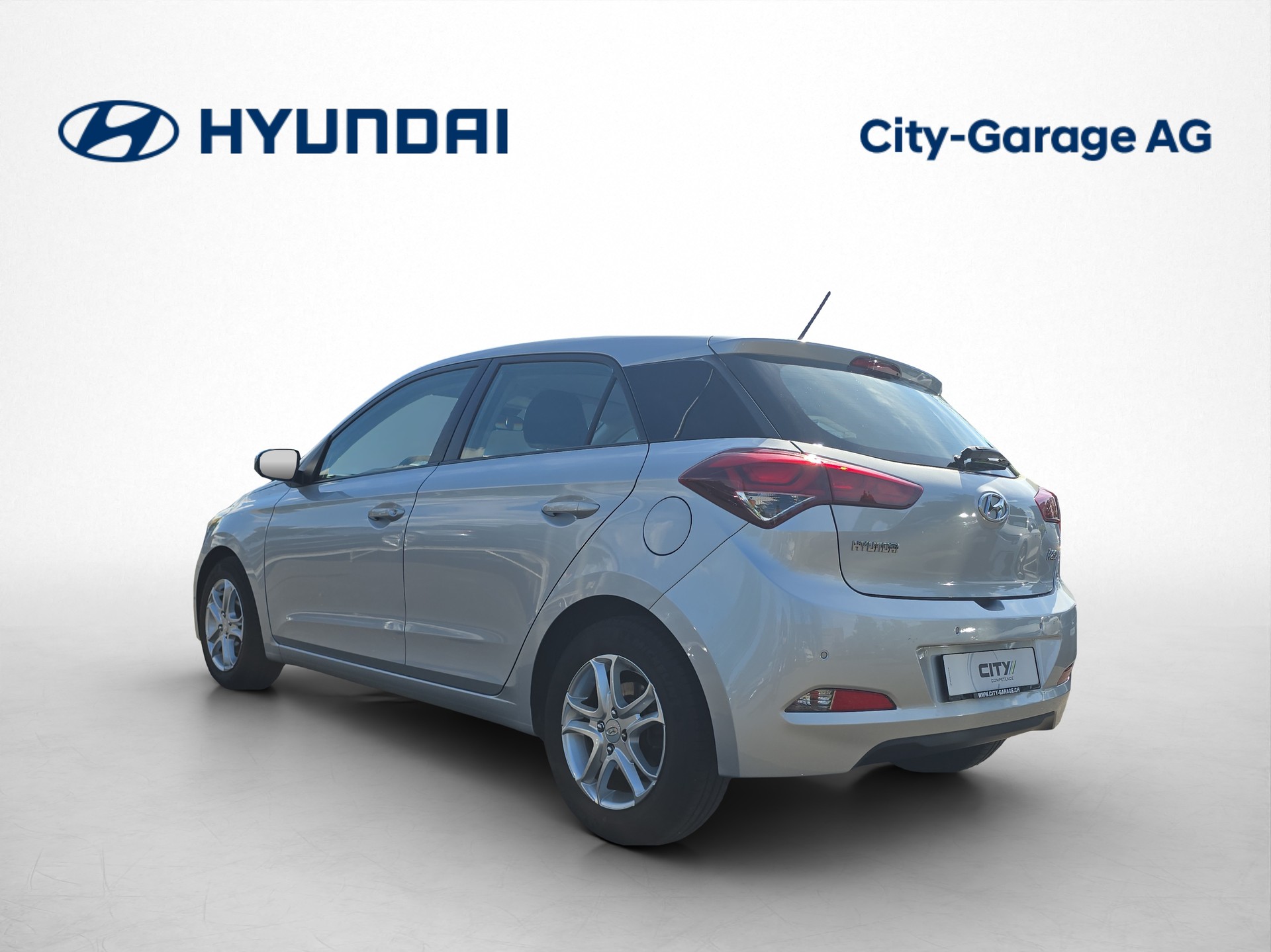 HYUNDAI i20 1.2-image-1
