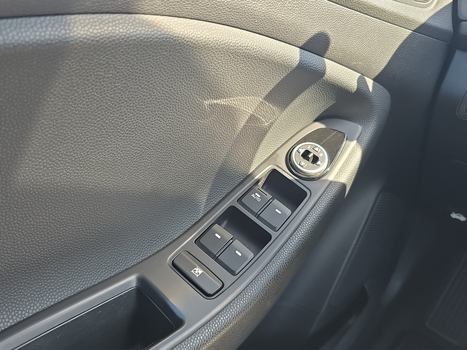 HYUNDAI i20 1.2-image-11