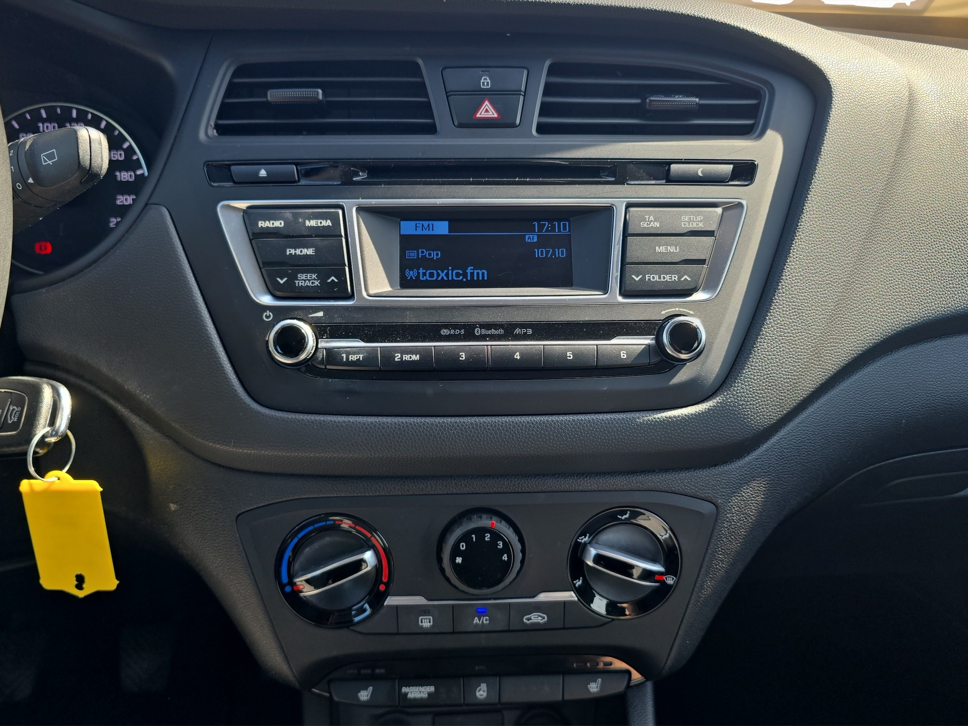 HYUNDAI i20 1.2-image-14