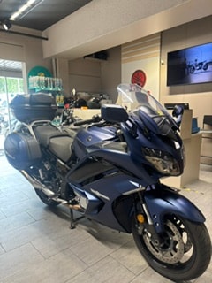YAMAHA FJR 1300-showroom-element-1