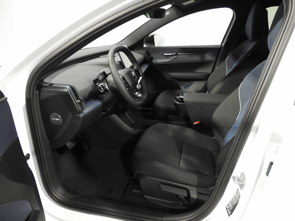 VOLVO EX 30 E60 XCITE-image-10
