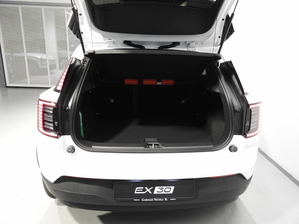 VOLVO EX 30 E60 XCITE-image-5
