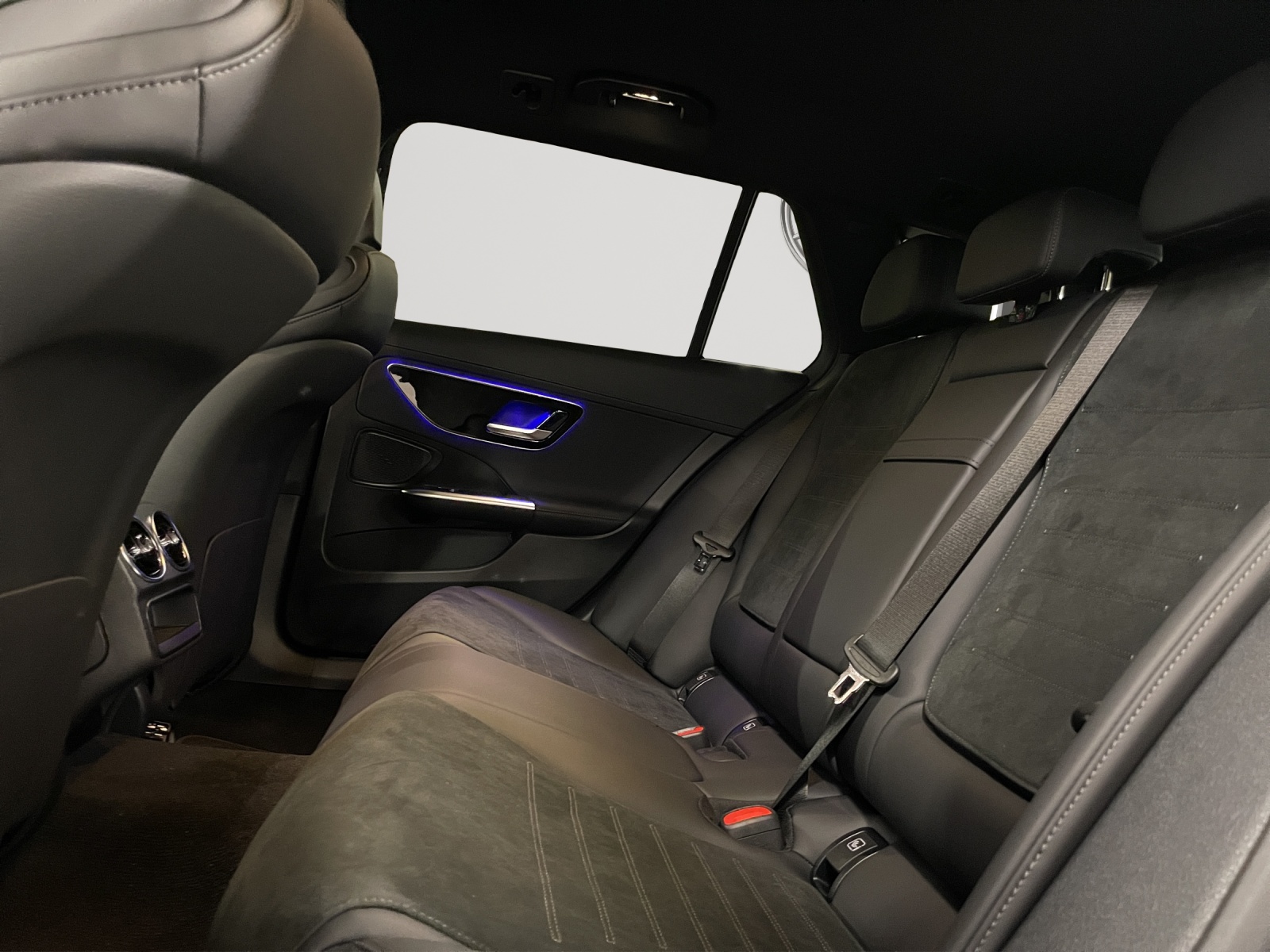 MERCEDES-BENZ C 220 d T 4 Matic Swiss Star-image-11