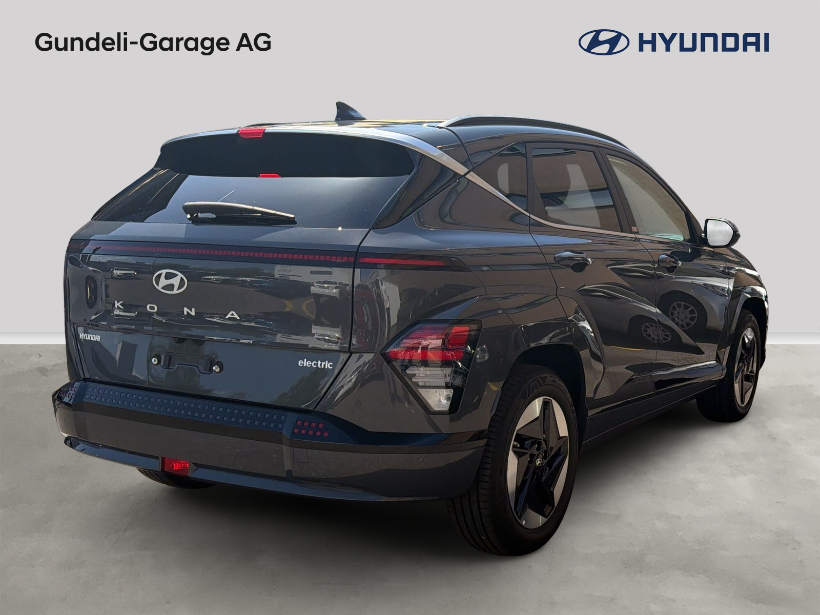 HYUNDAI Kona EV 65.4 kWh Amplia-image-3