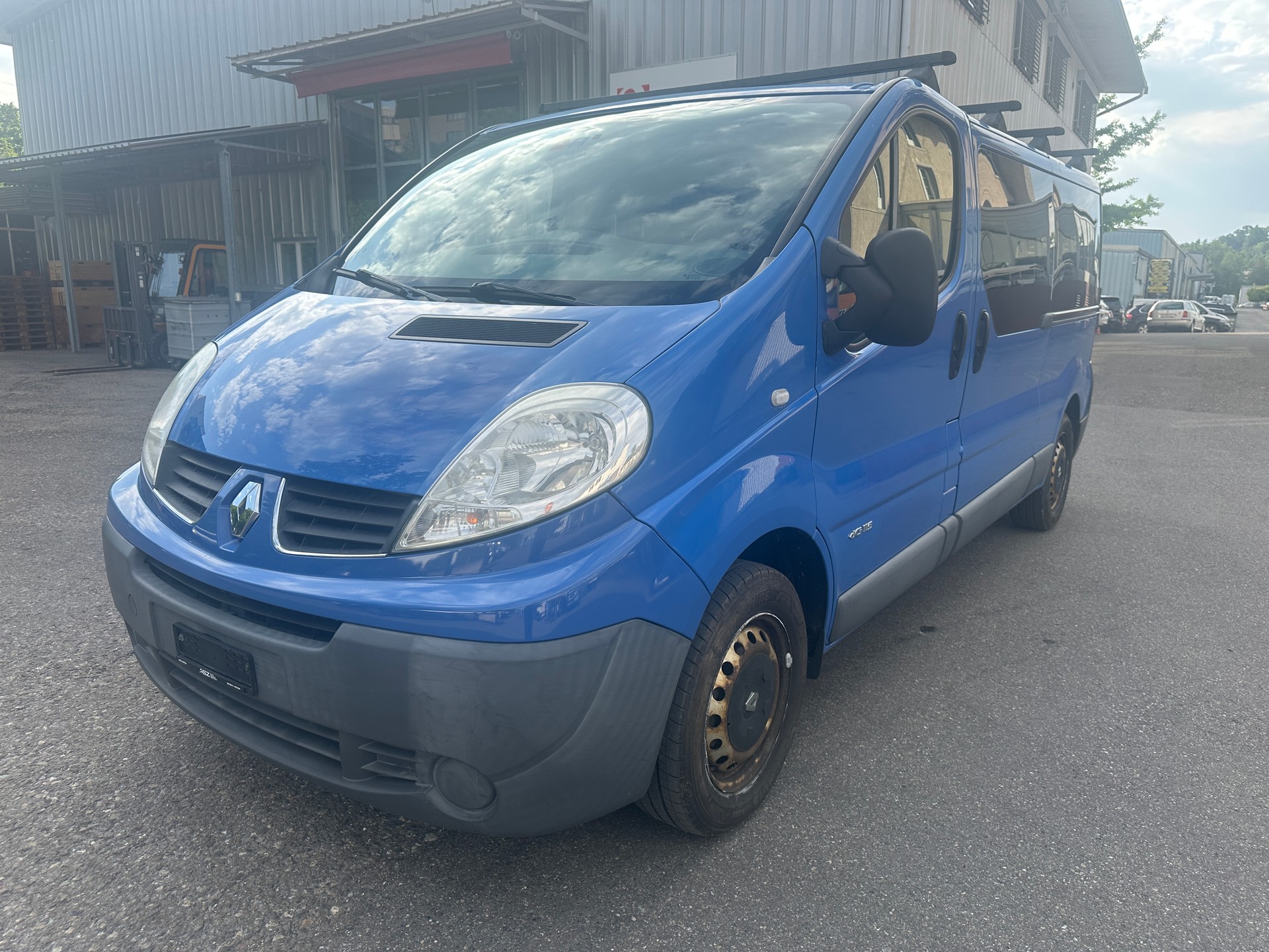 RENAULT Trafic 2.0 dCi 115 2.9t L2H1-image-0
