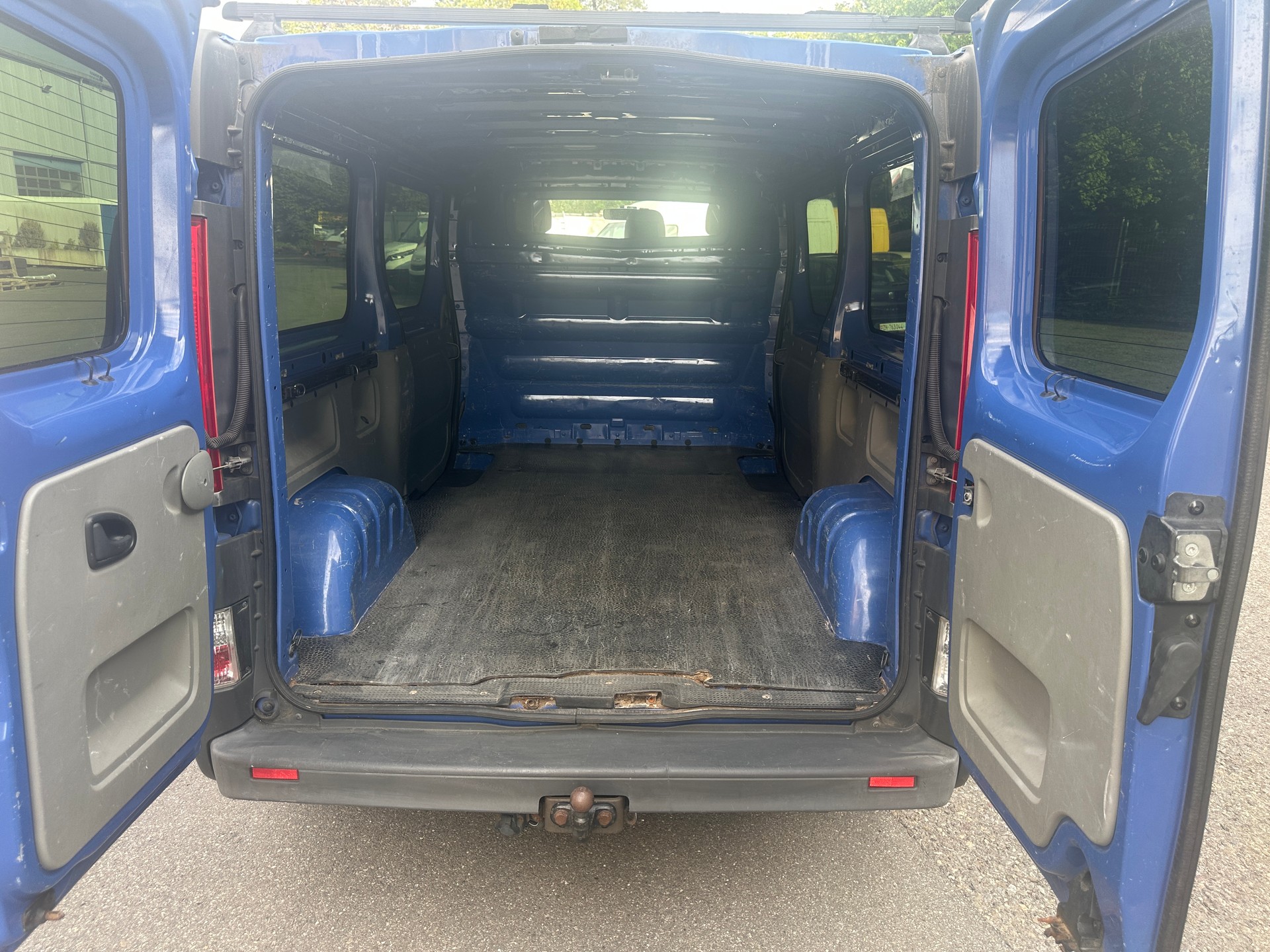 RENAULT Trafic 2.0 dCi 115 2.9t L2H1-image-4