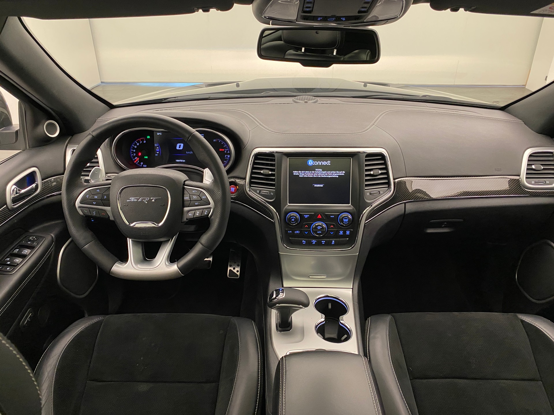 JEEP Grand Cherokee SRT 6.4-image-6