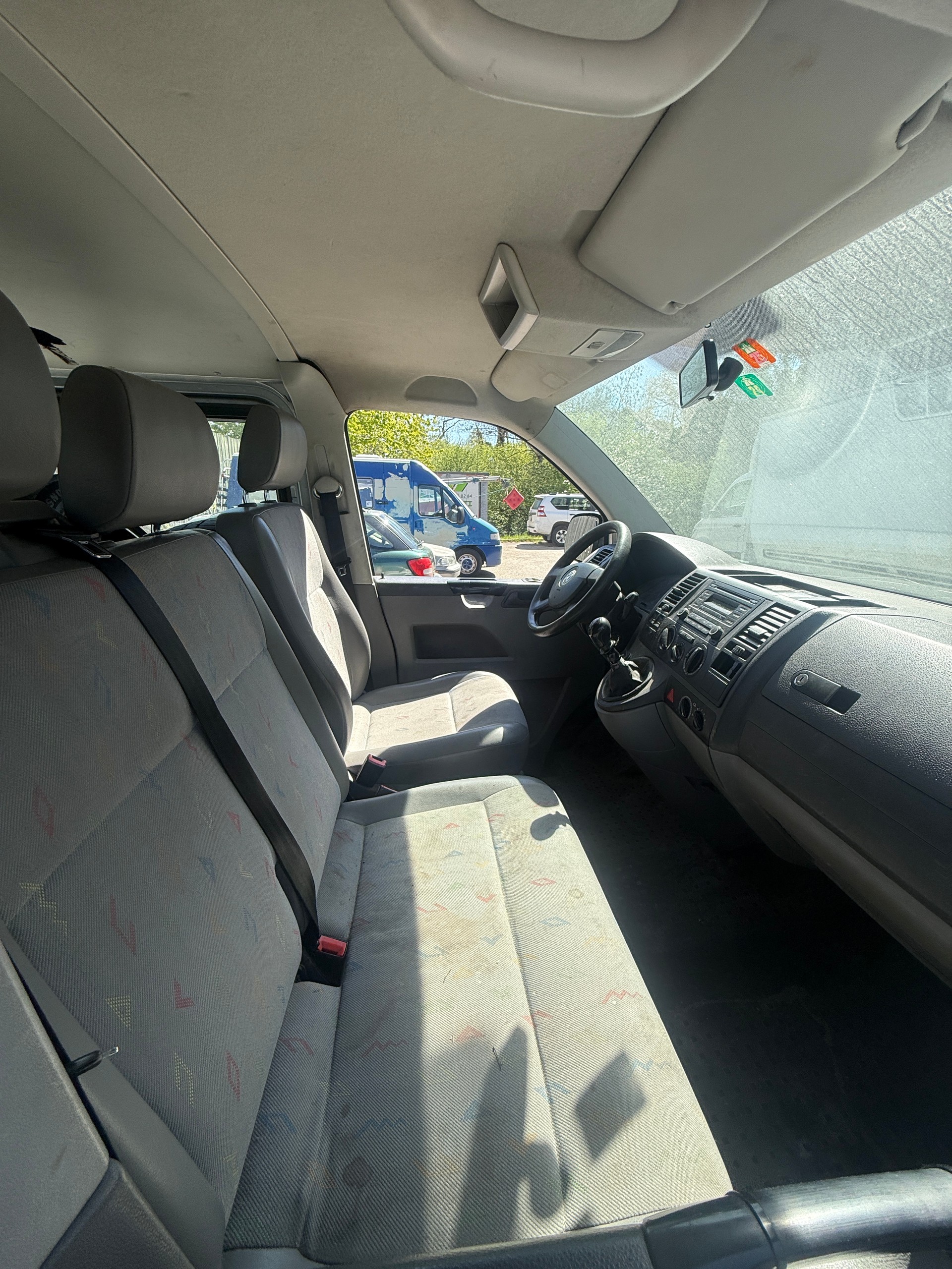 VW T5 Caravelle Trend 2.5 TDI PD-image-4