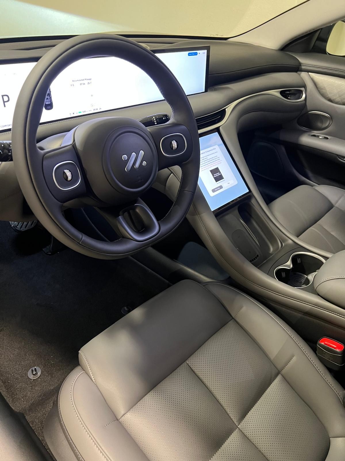 MG IM5 EV 100kWh Performance 20 AWD-image-6