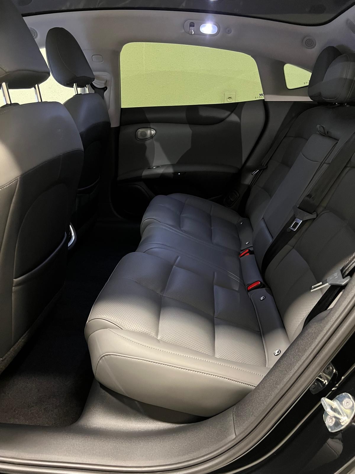 MG IM5 EV 100kWh Performance 20 AWD-image-7