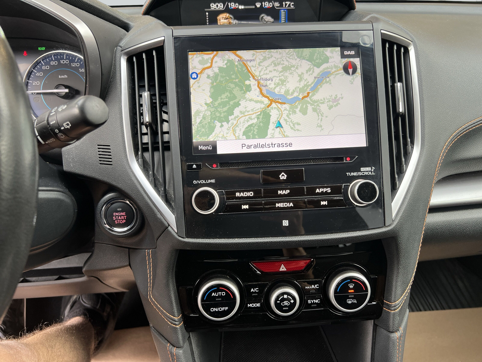 SUBARU XV 2.0 e-Boxer Swiss Plus AWD Lineartronic-image-12