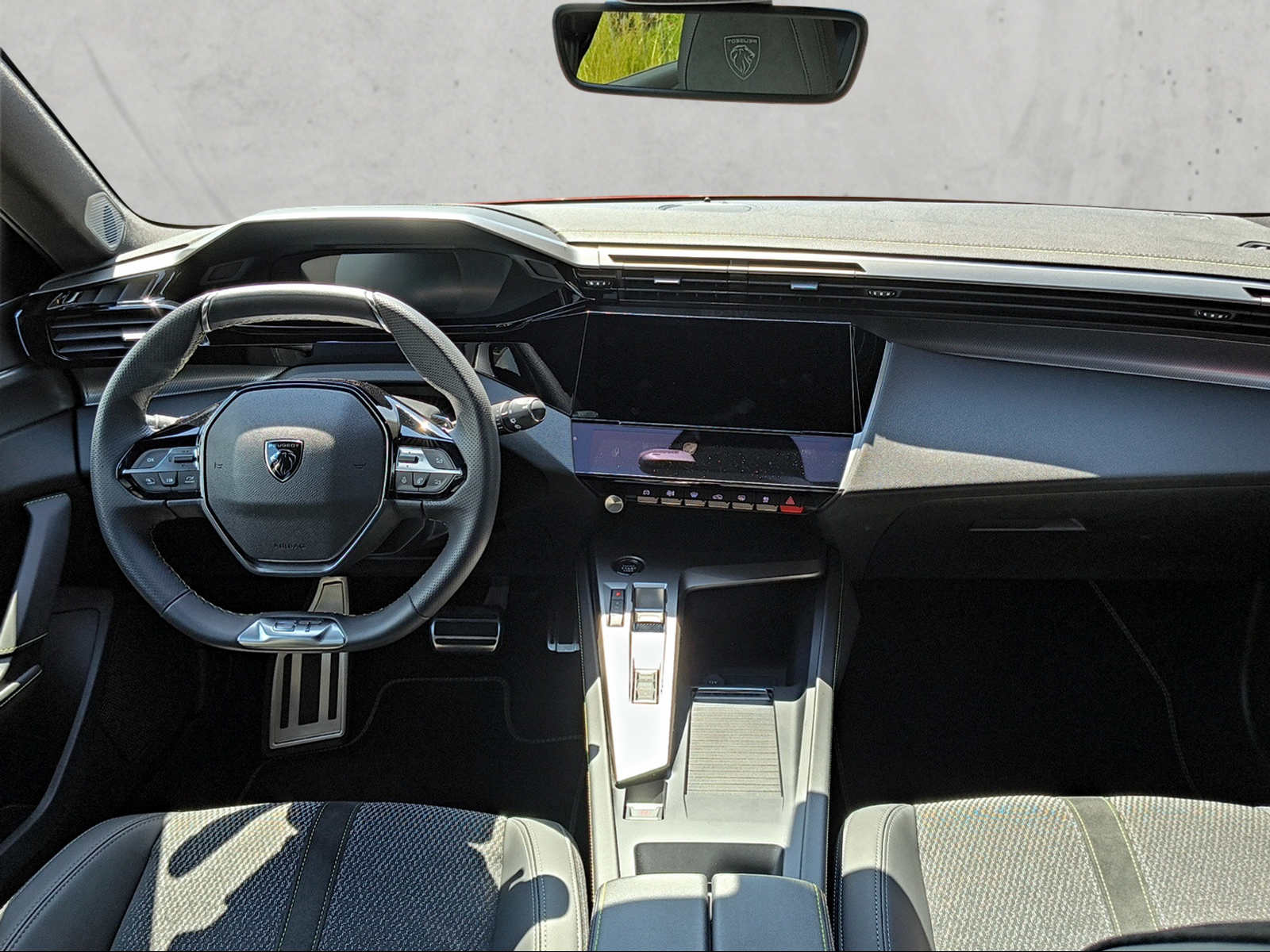 PEUGEOT 308 1.2 Hybrid GT-image-11