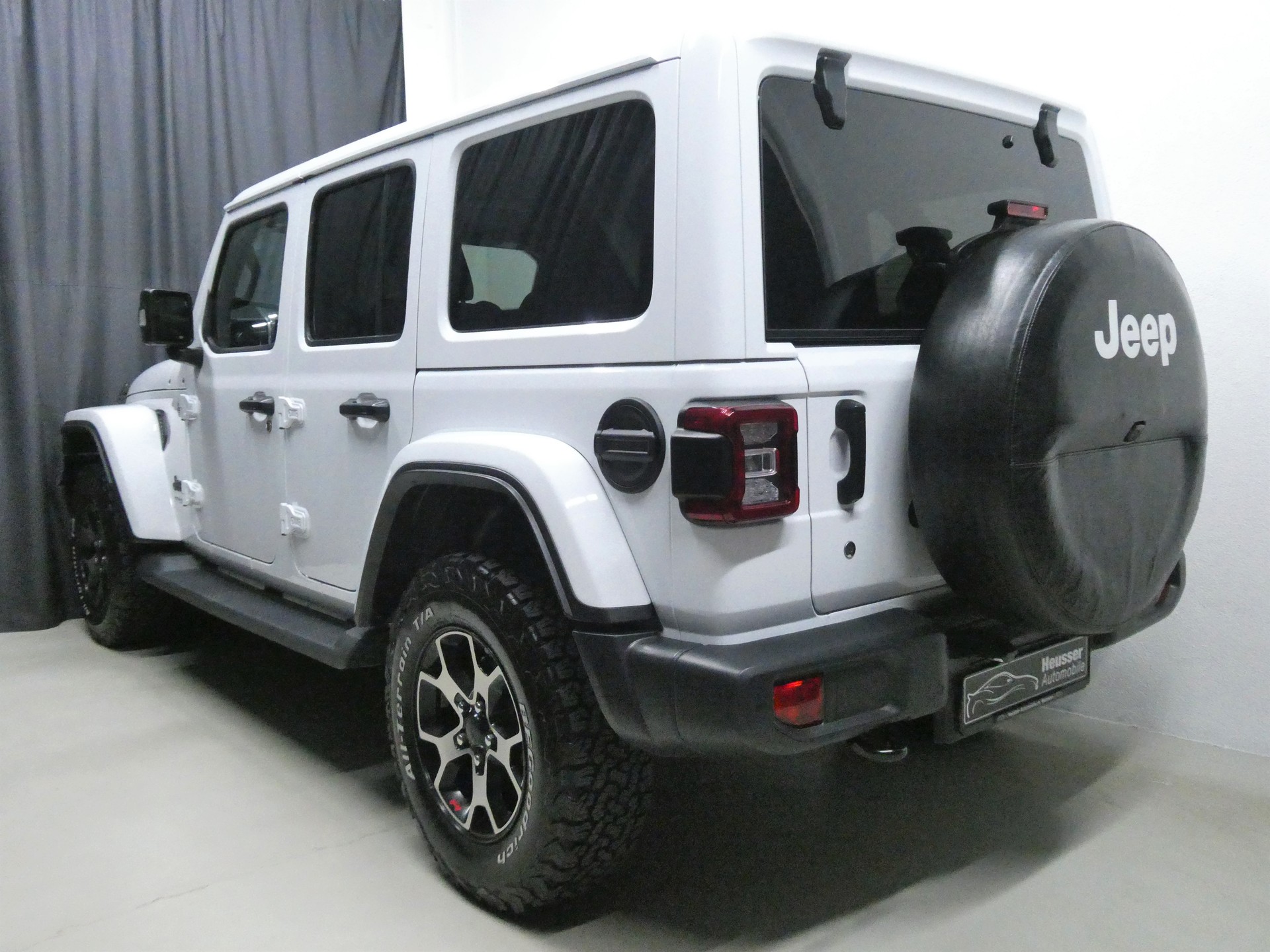 JEEP Wrangler 2.0 Unlimited Night Eagle Automatic - Navigation - Leder - Soft &Hardtop - Kamera - 272 PS-showroom-element-3