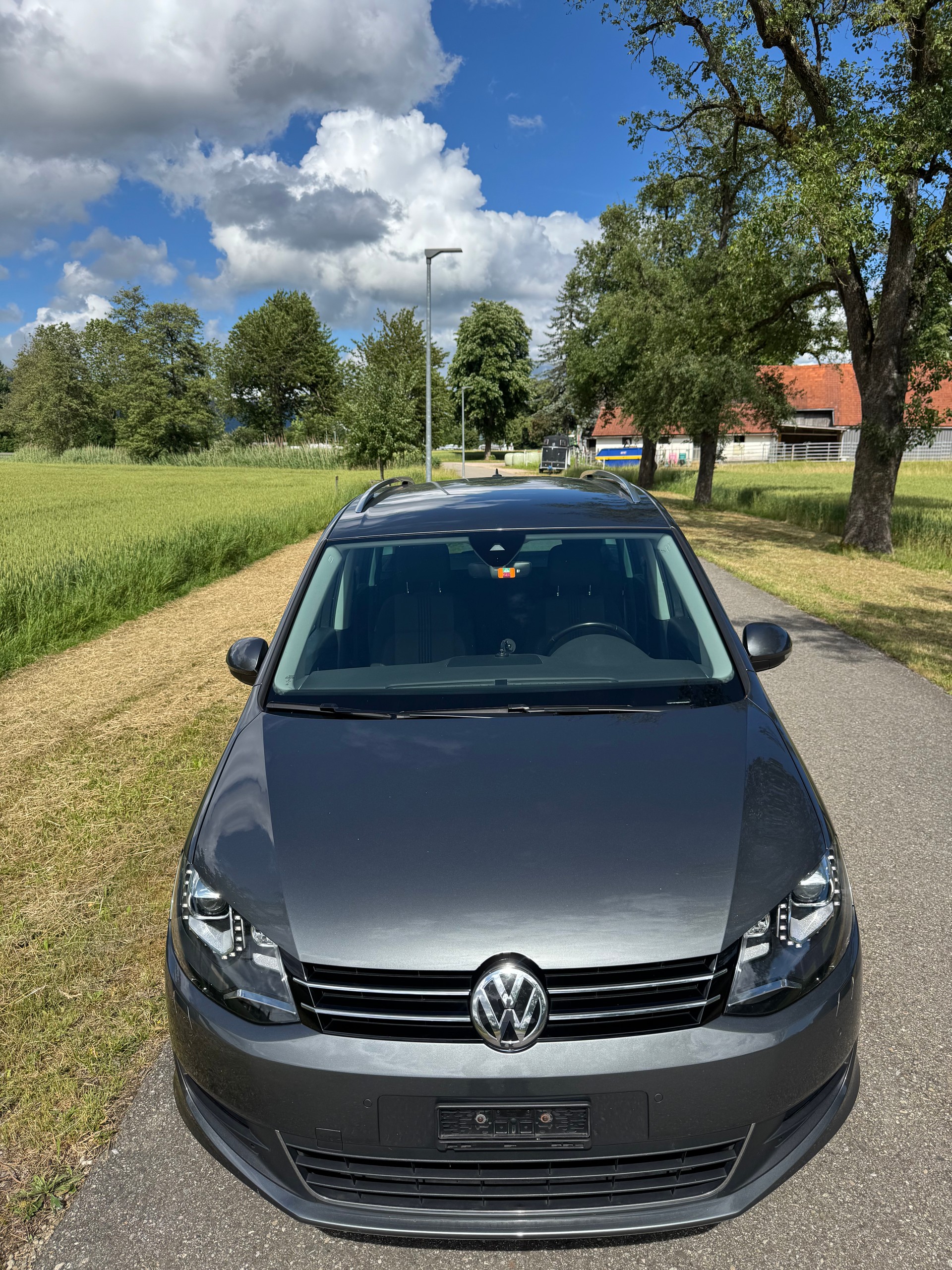 VW Sharan 2.0 TDI BMT Sound 4Motion DSG-image-1
