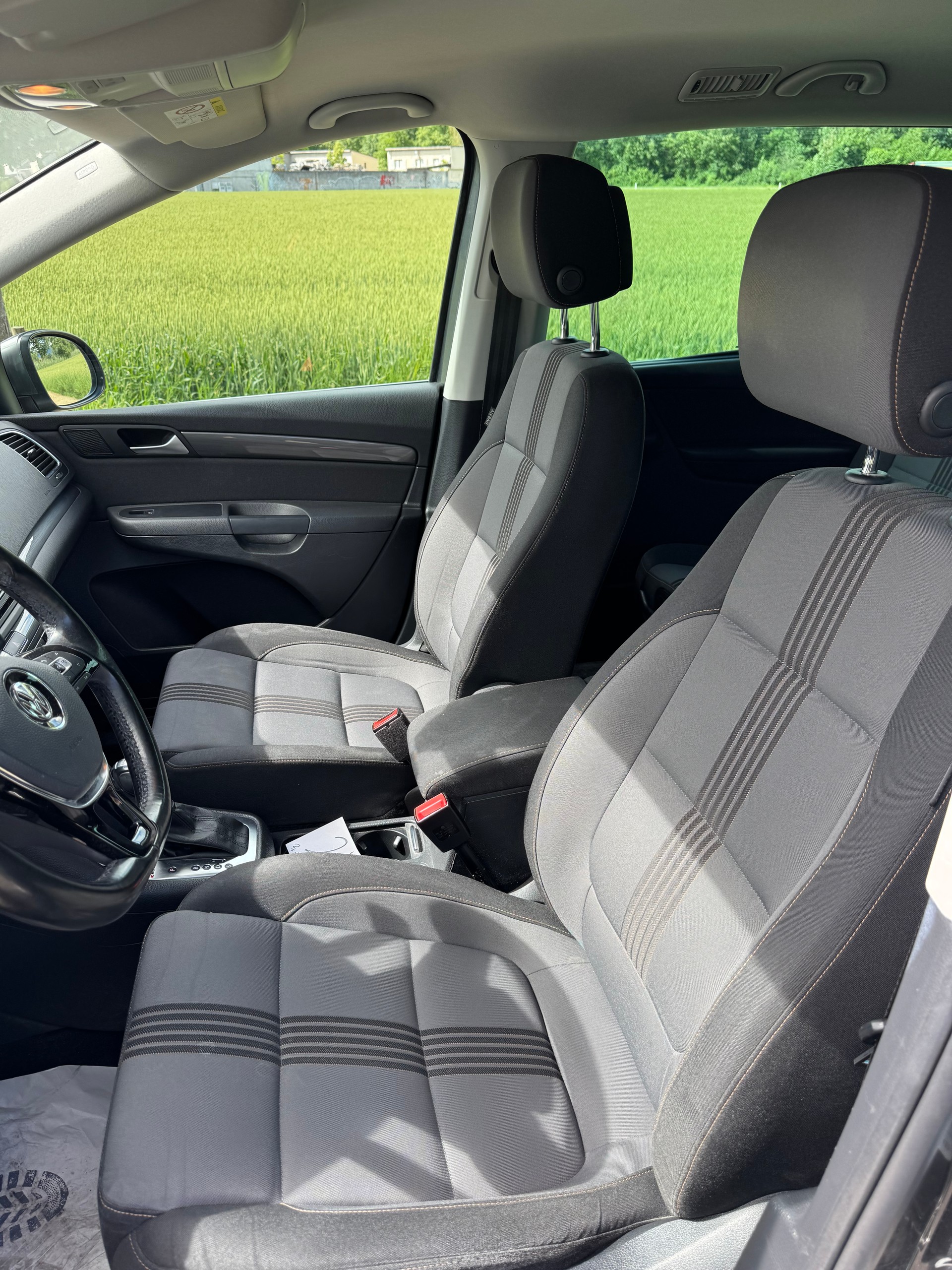 VW Sharan 2.0 TDI BMT Sound 4Motion DSG-image-9