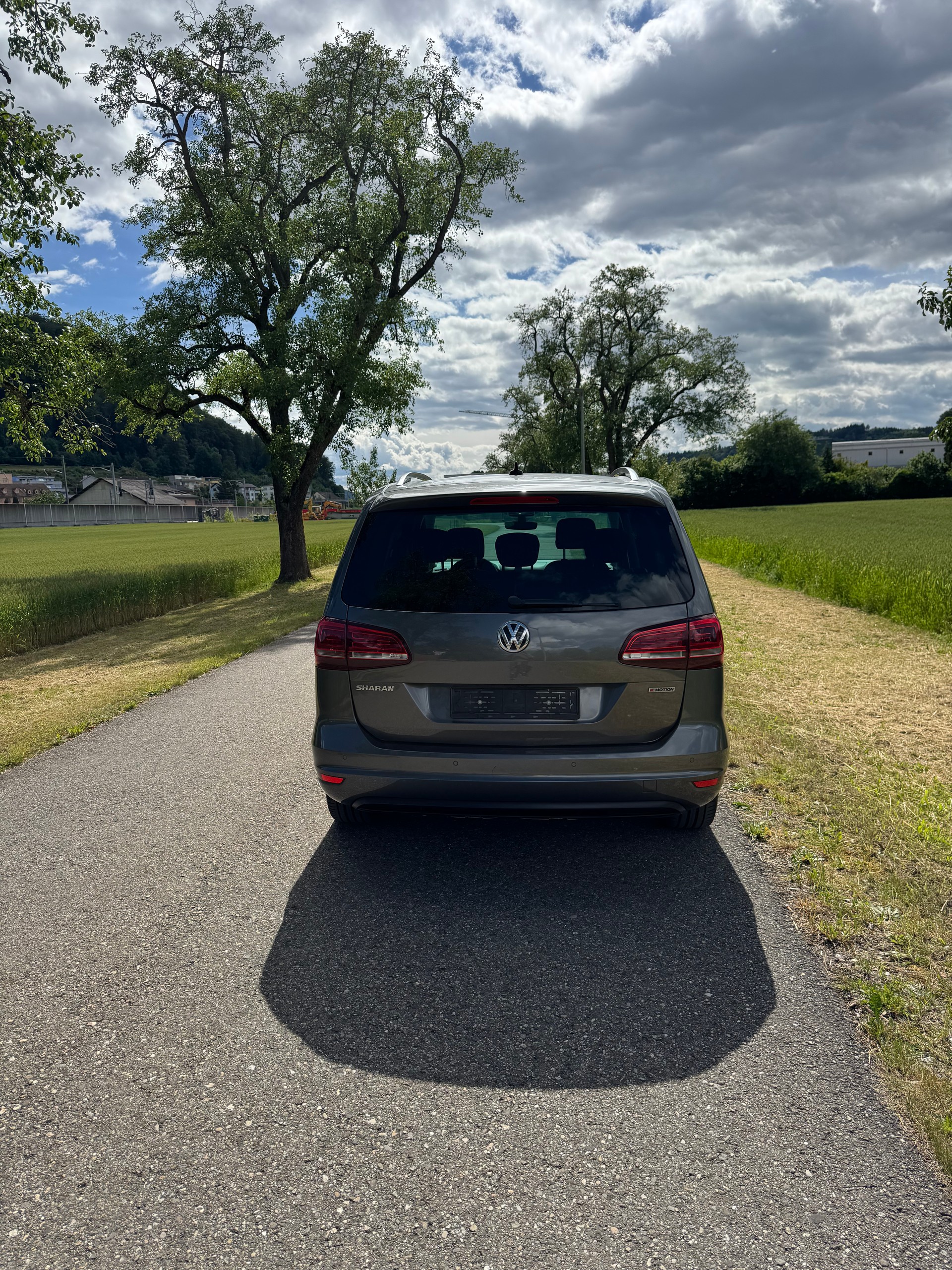 VW Sharan 2.0 TDI BMT Sound 4Motion DSG-image-6