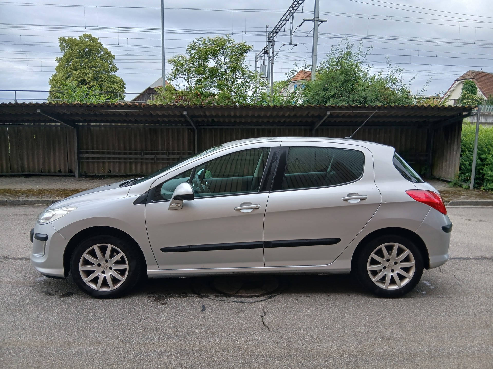 PEUGEOT 308-image-4