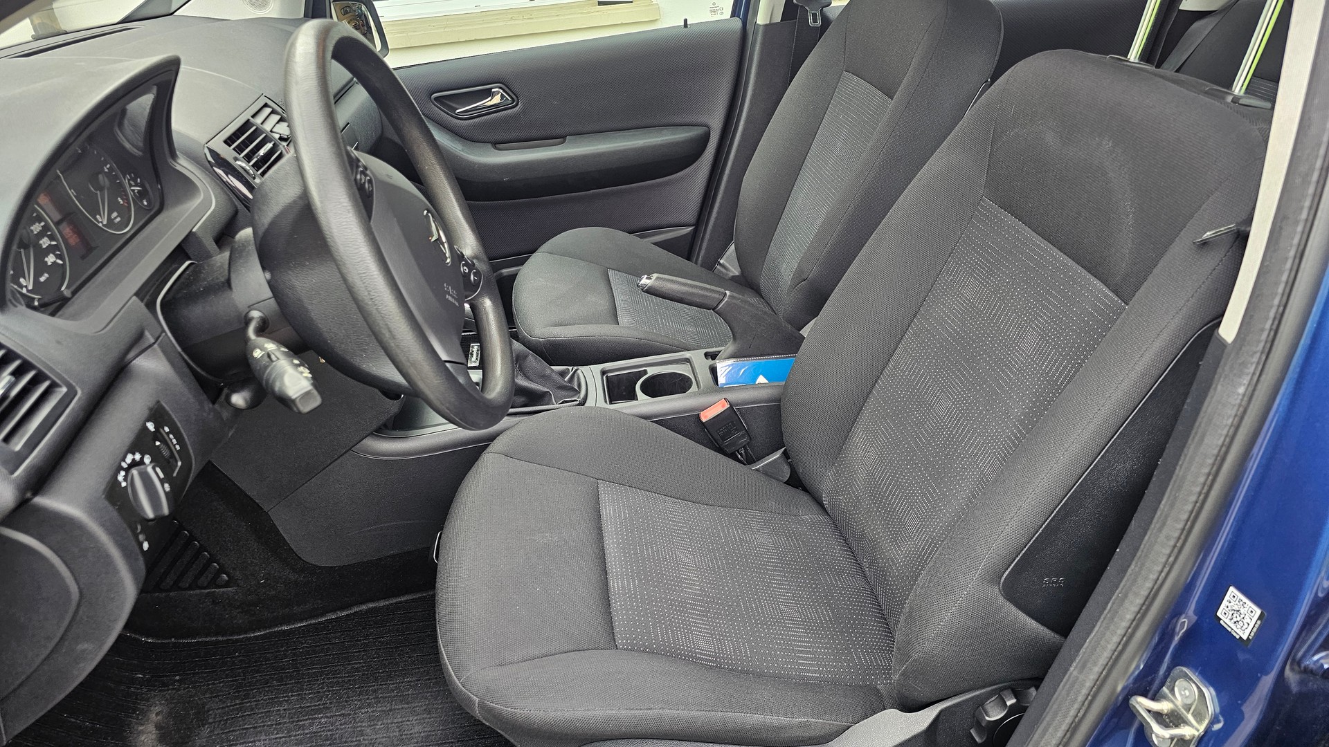 MERCEDES-BENZ A 160 CDI BlueEfficiency Classic-image-12