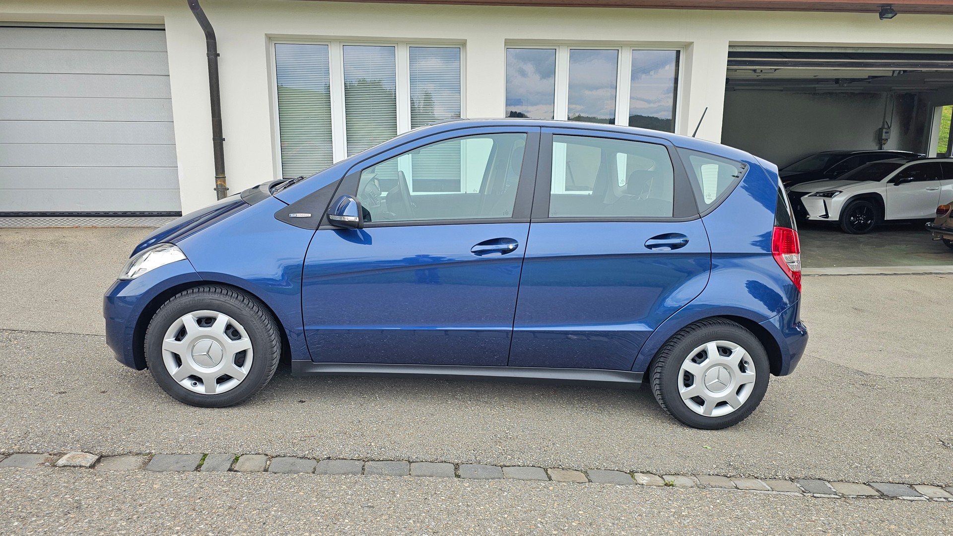 MERCEDES-BENZ A 160 CDI BlueEfficiency Classic-image-4