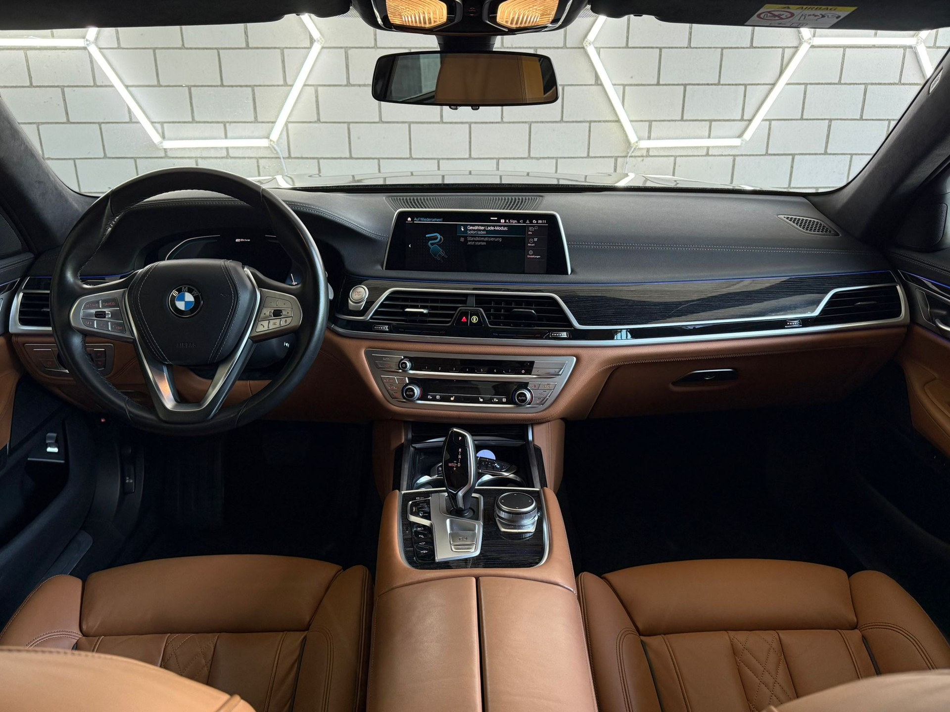 BMW 745Le xDrive Steptronic-image-8