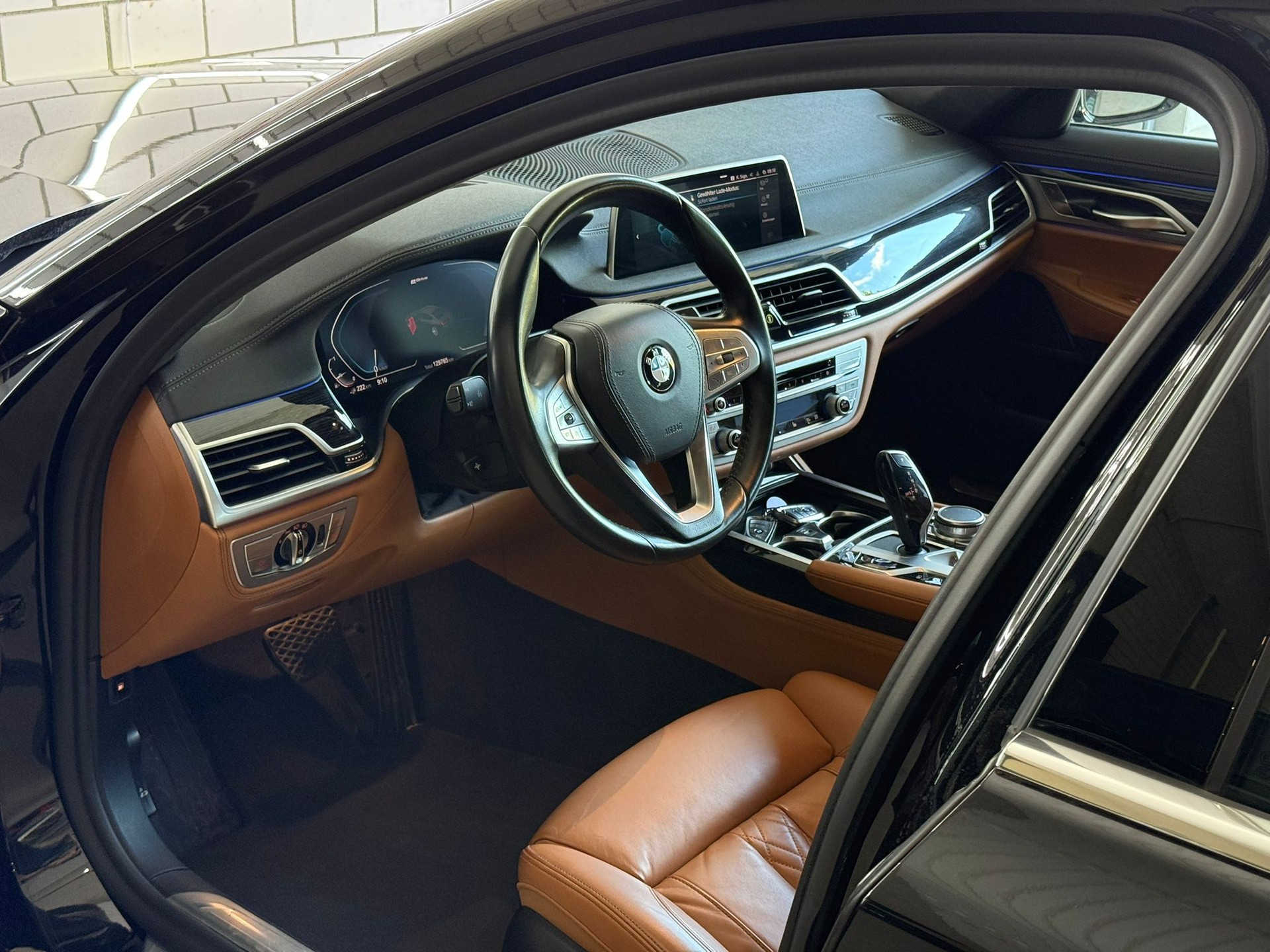 BMW 745Le xDrive Steptronic-image-6
