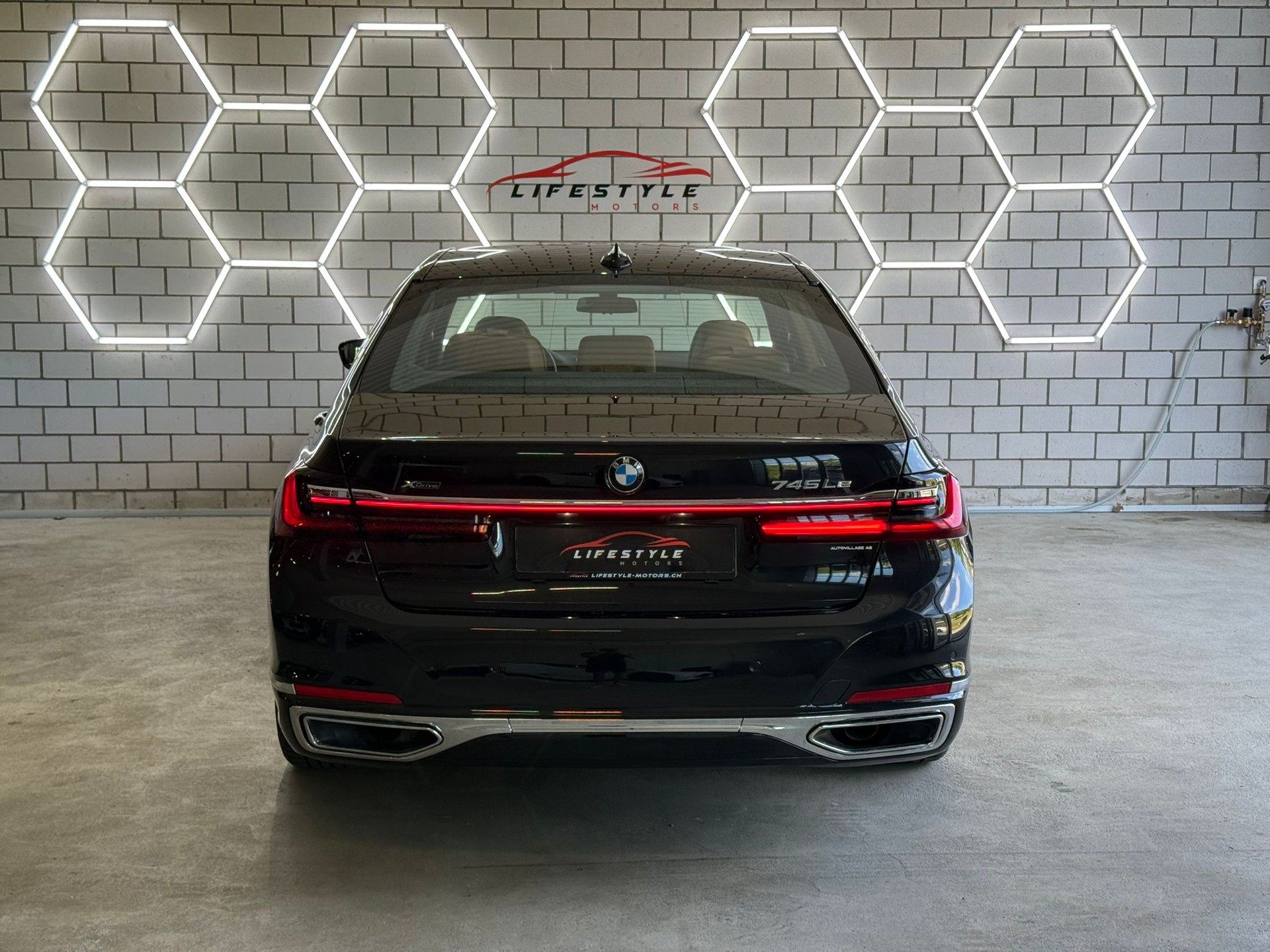 BMW 745Le xDrive Steptronic-image-3