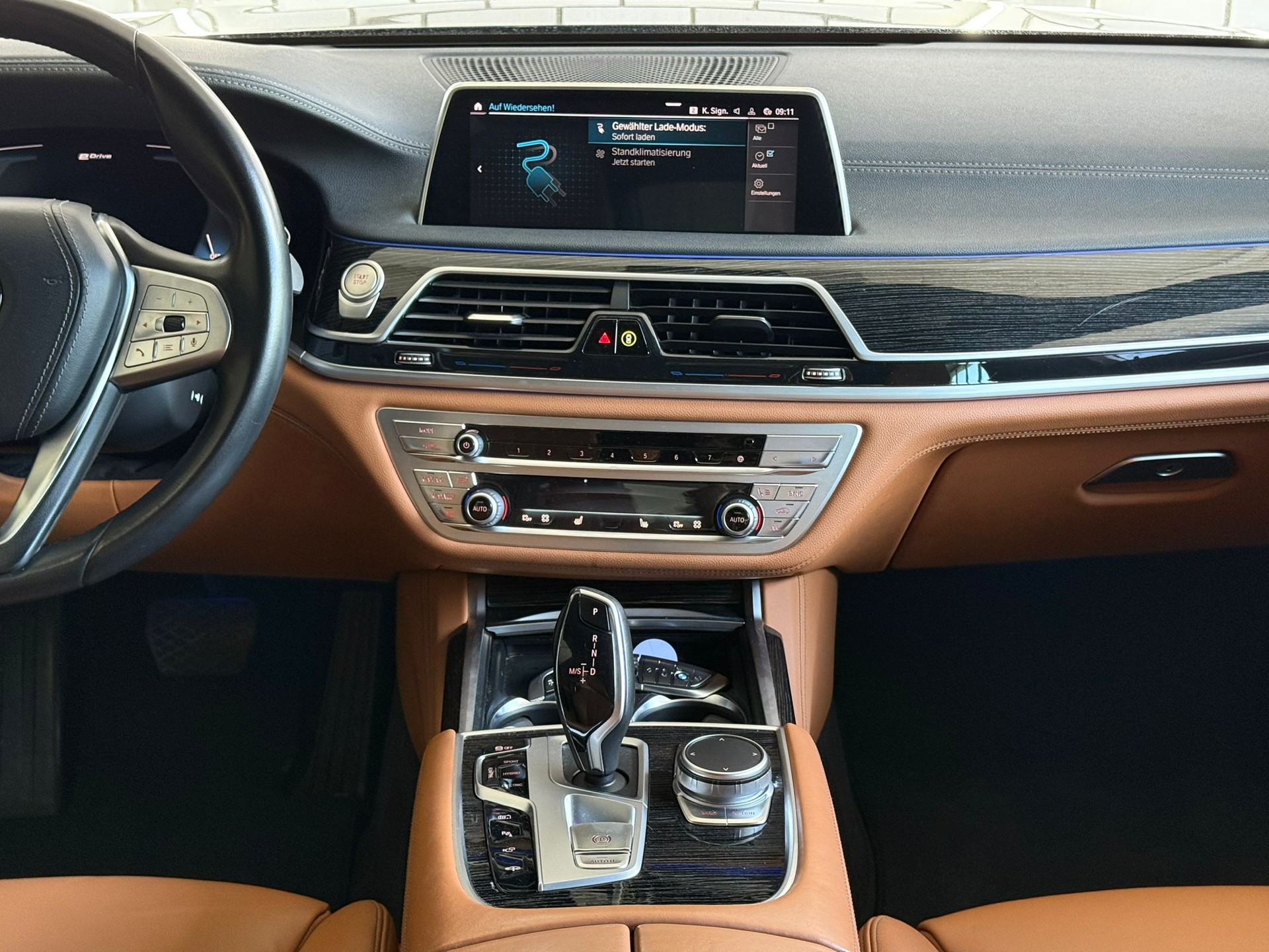 BMW 745Le xDrive Steptronic-image-10