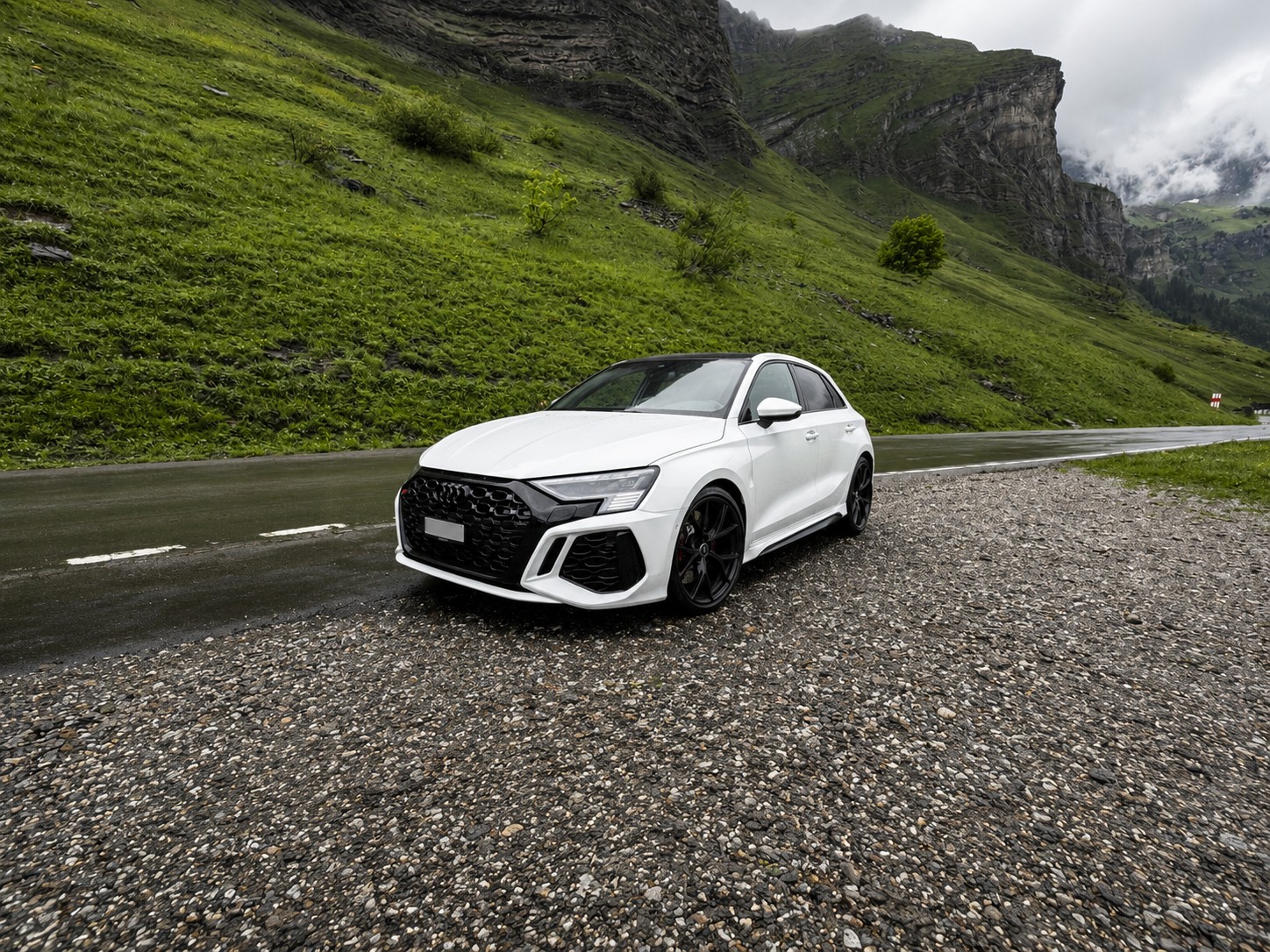 AUDI 2.5 TFSI quattro S-Tronic-image-0