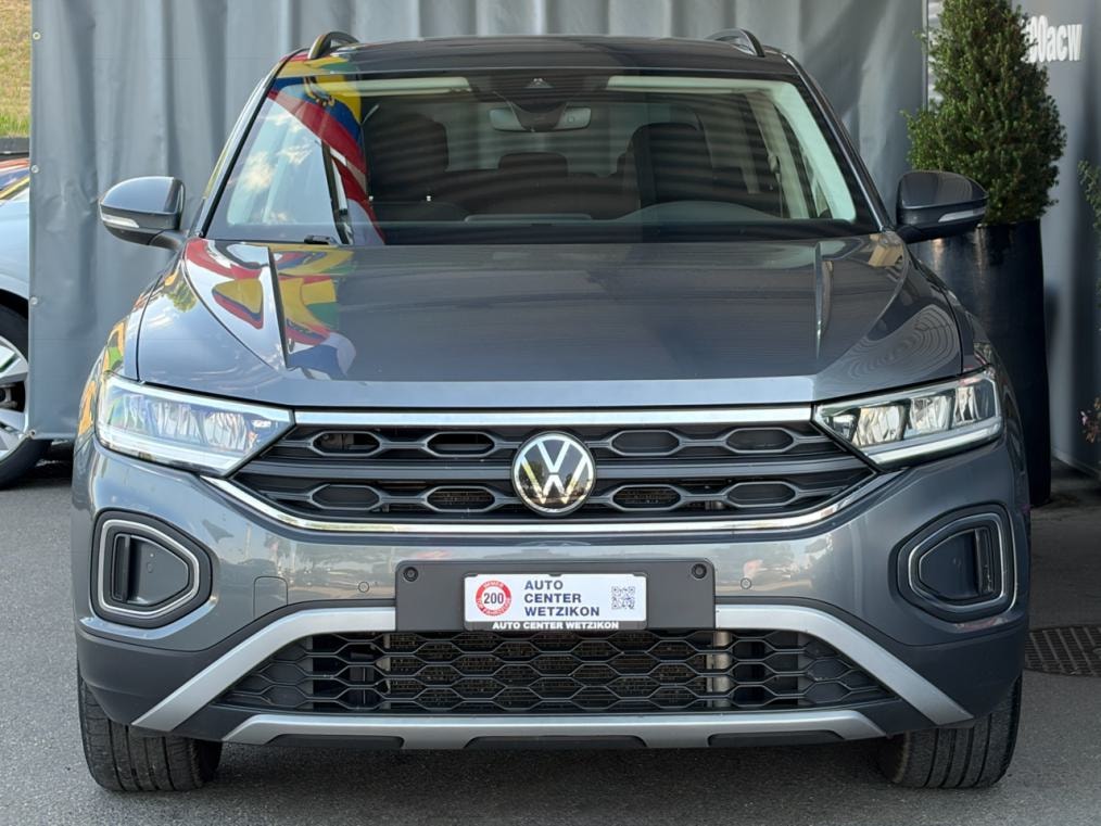 VW T-Roc 1.5 TSi EVO Life-image-0