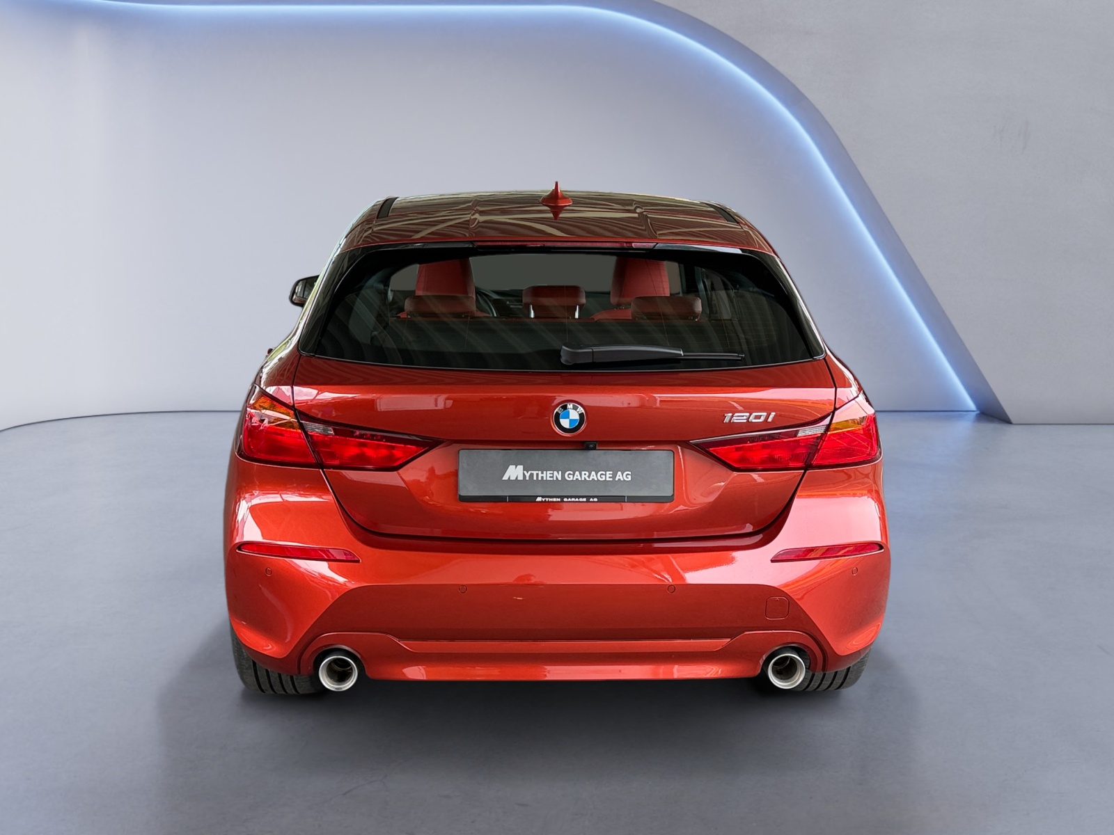 BMW 120i-image-3