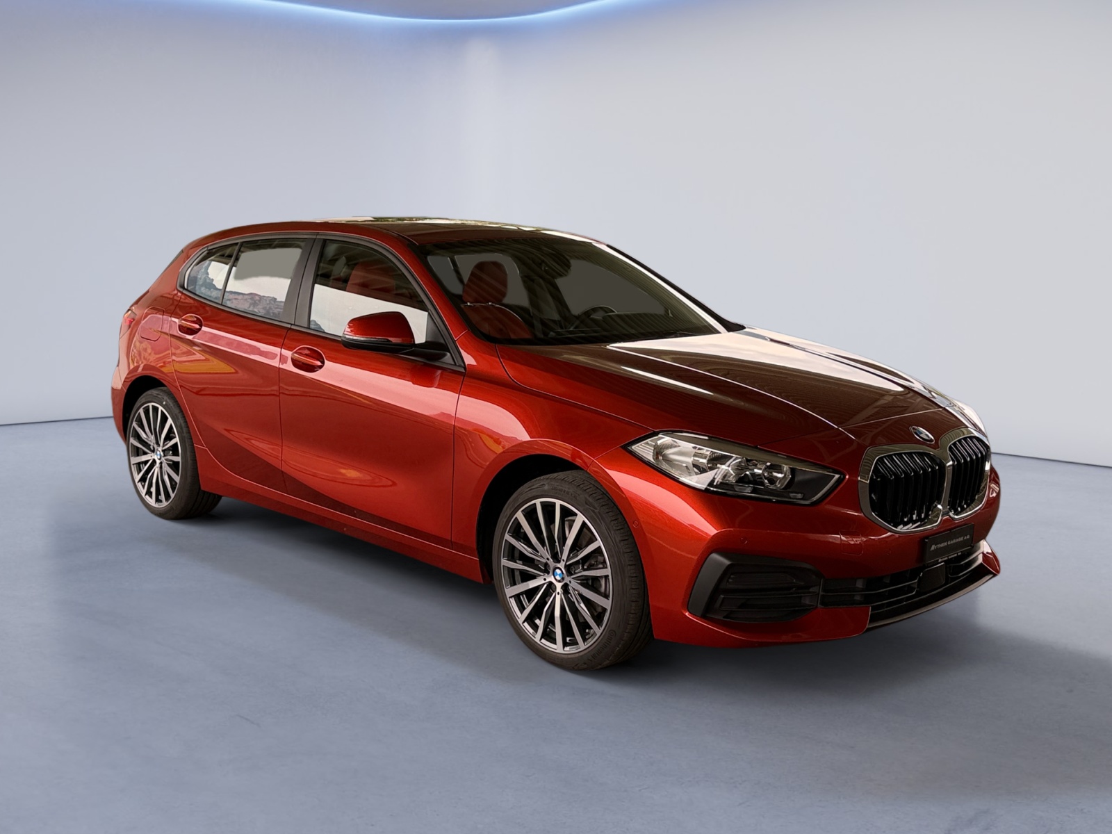 BMW 120i-image-6