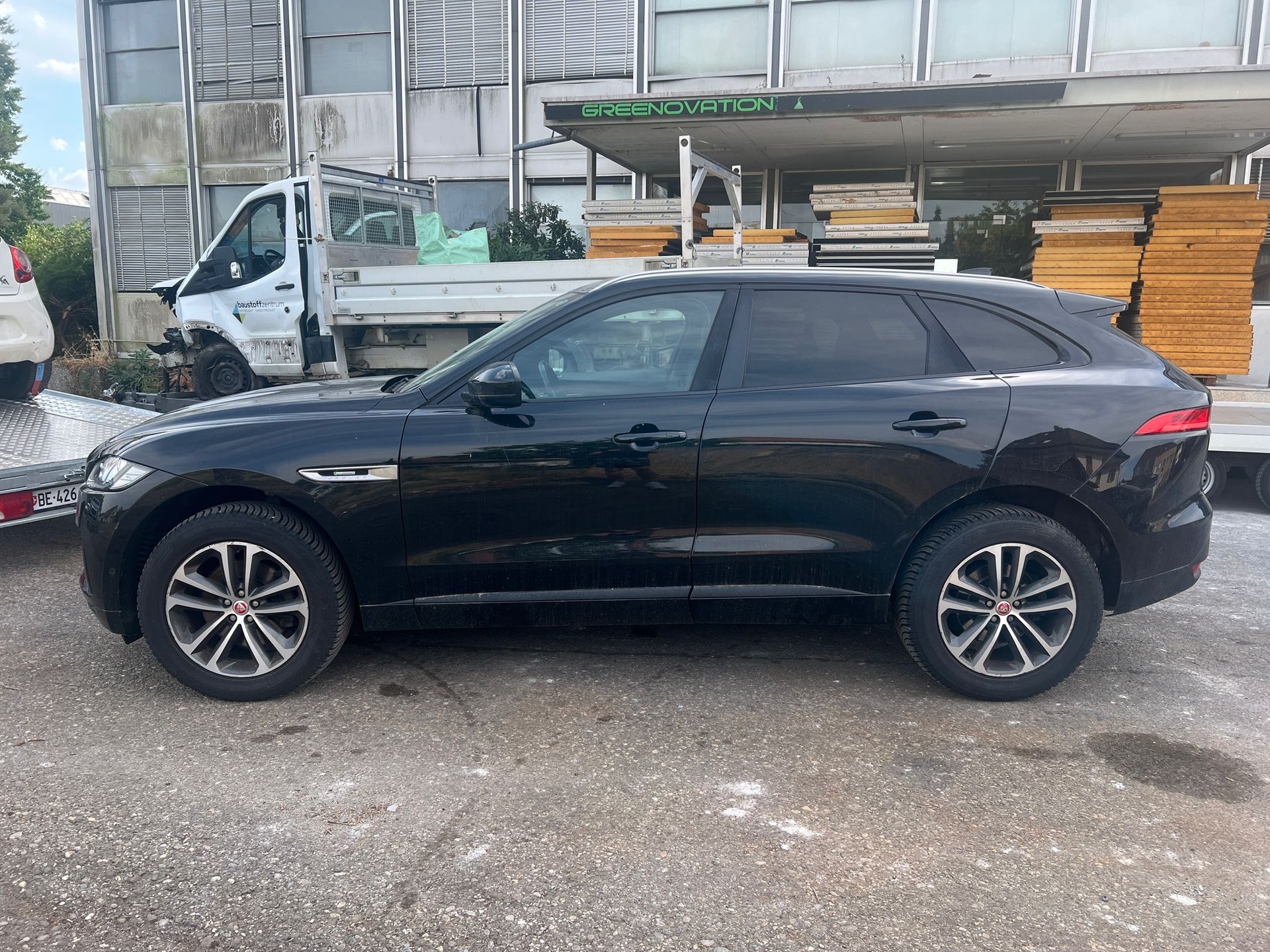 JAGUAR F-Pace 3.0 TD Prestige AWD Automatik-image-3
