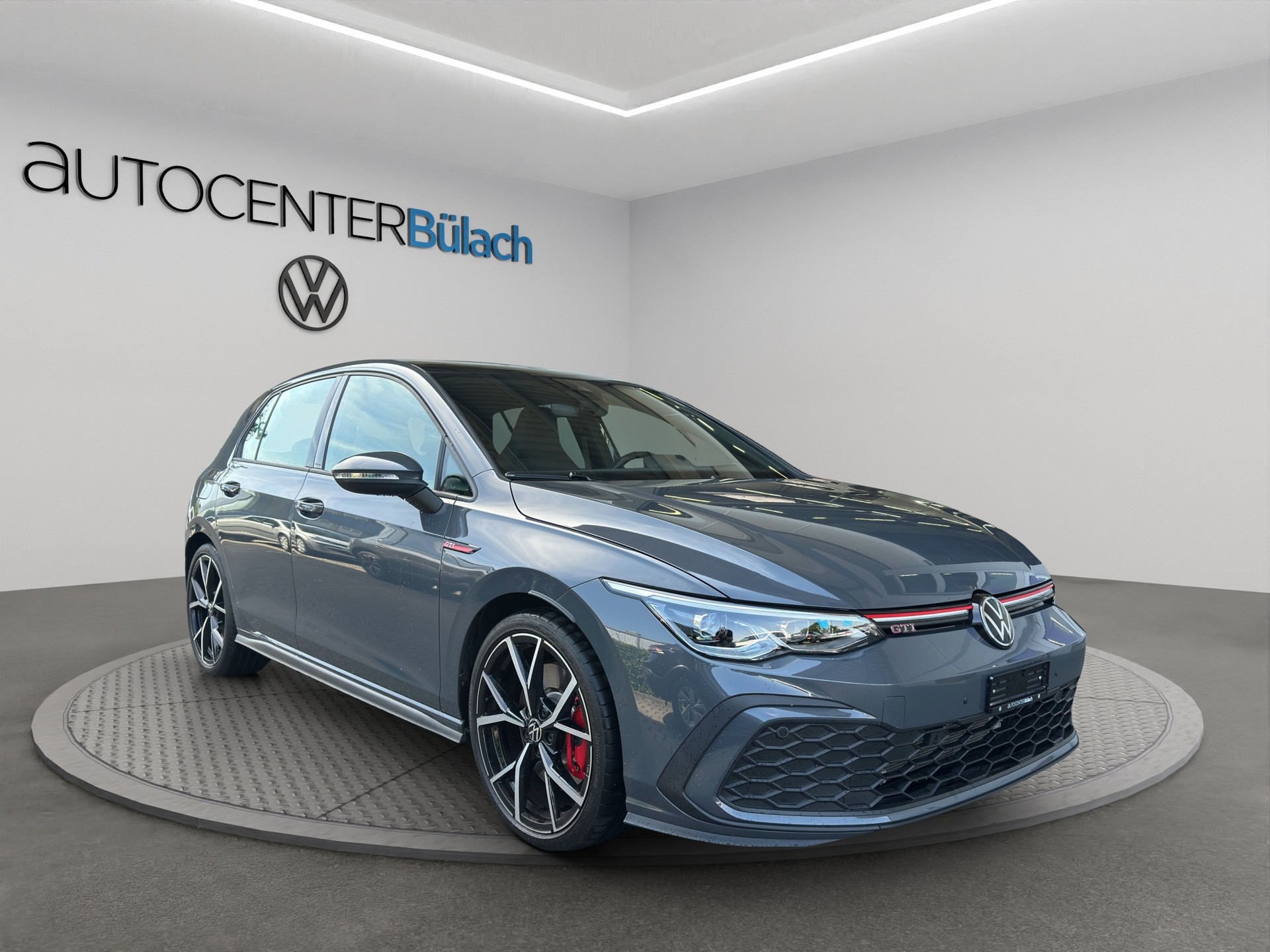 VW Golf 2.0 TSI GTI DSG-image-2