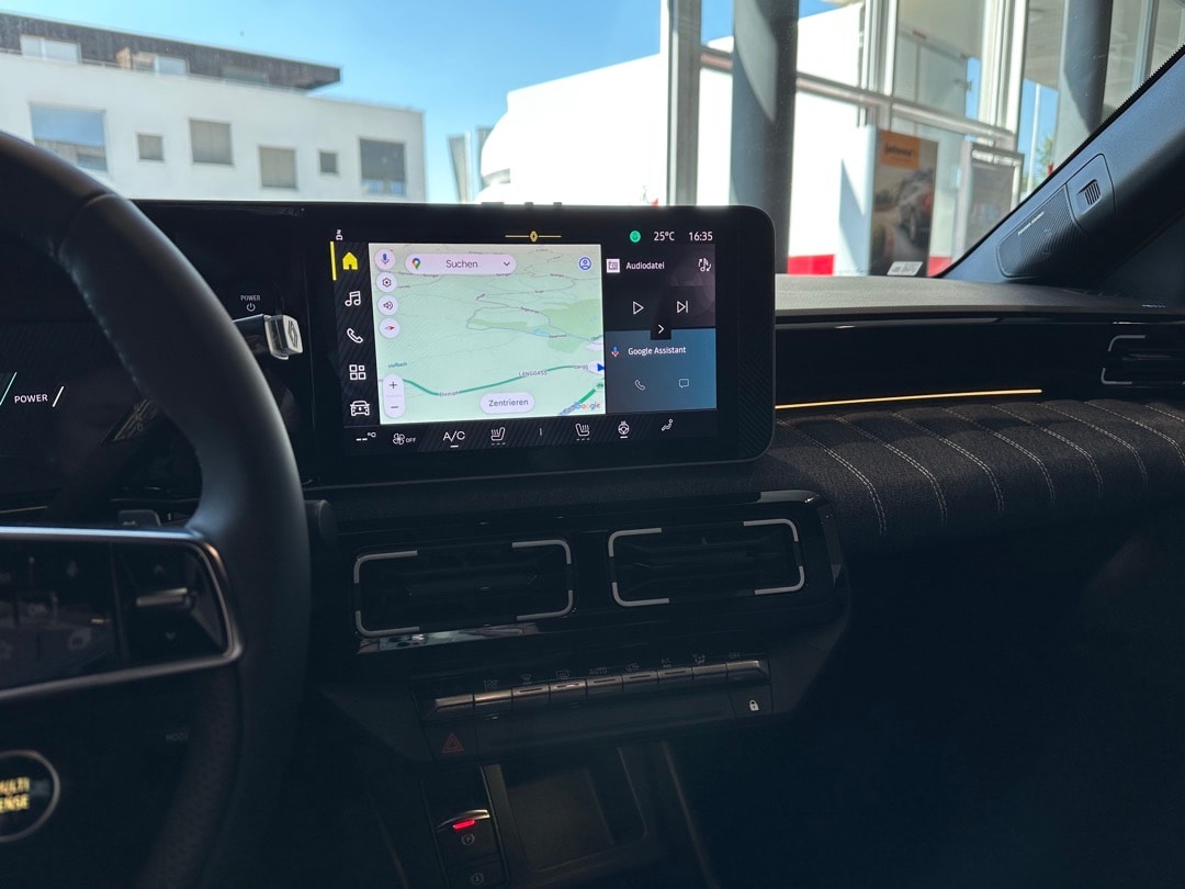RENAULT R5 E-Tech Comfort Range 52 kWh Techno-image-13