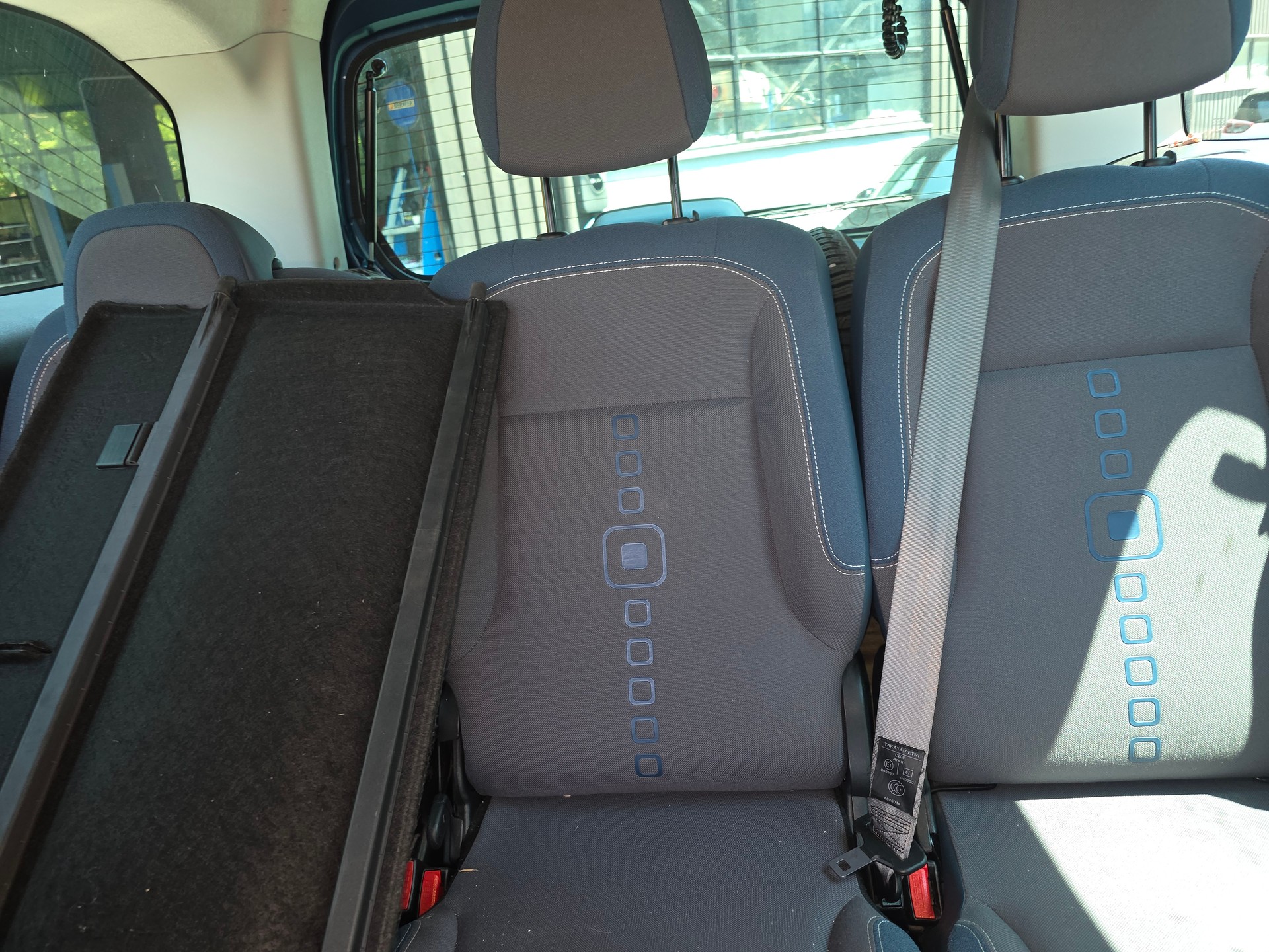 CITROEN Berlingo 1.6 e-HDi Multispace BMP6-image-4