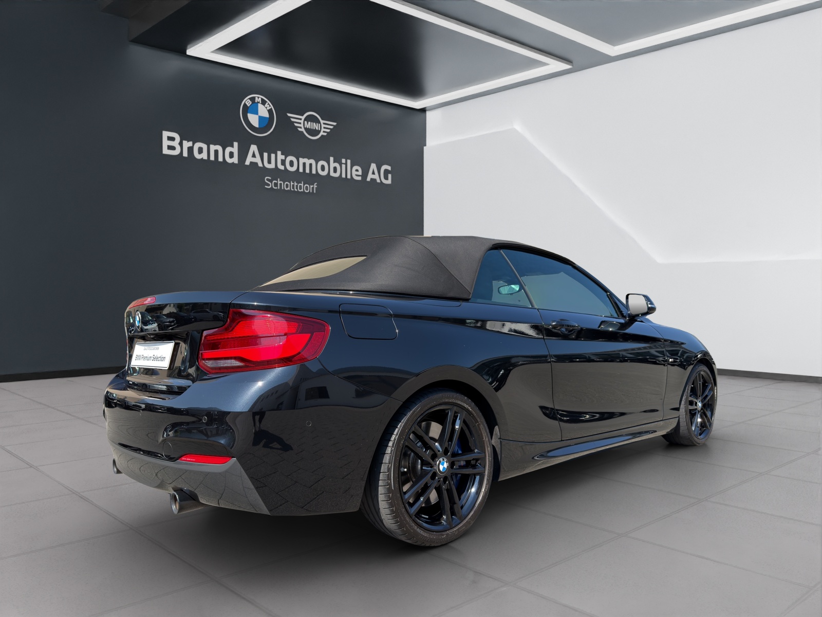 BMW M240i xDrive SAG Cabrio-image-4
