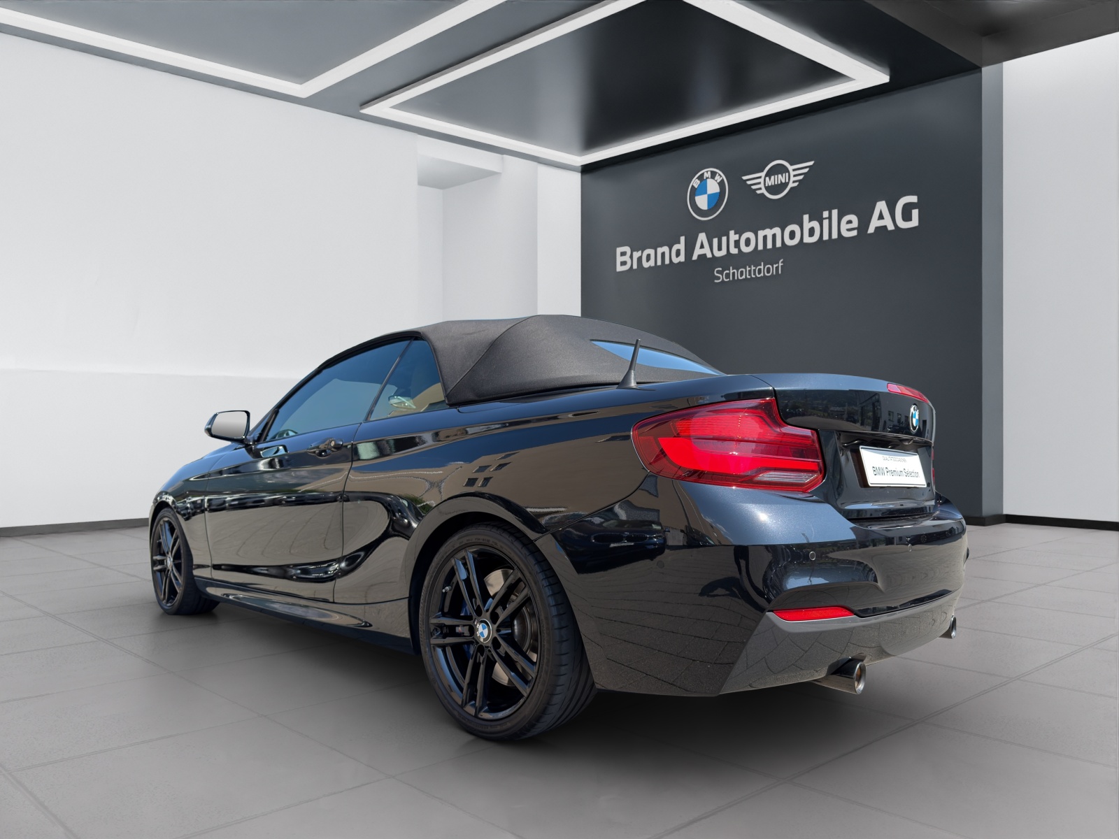 BMW M240i xDrive SAG Cabrio-image-2