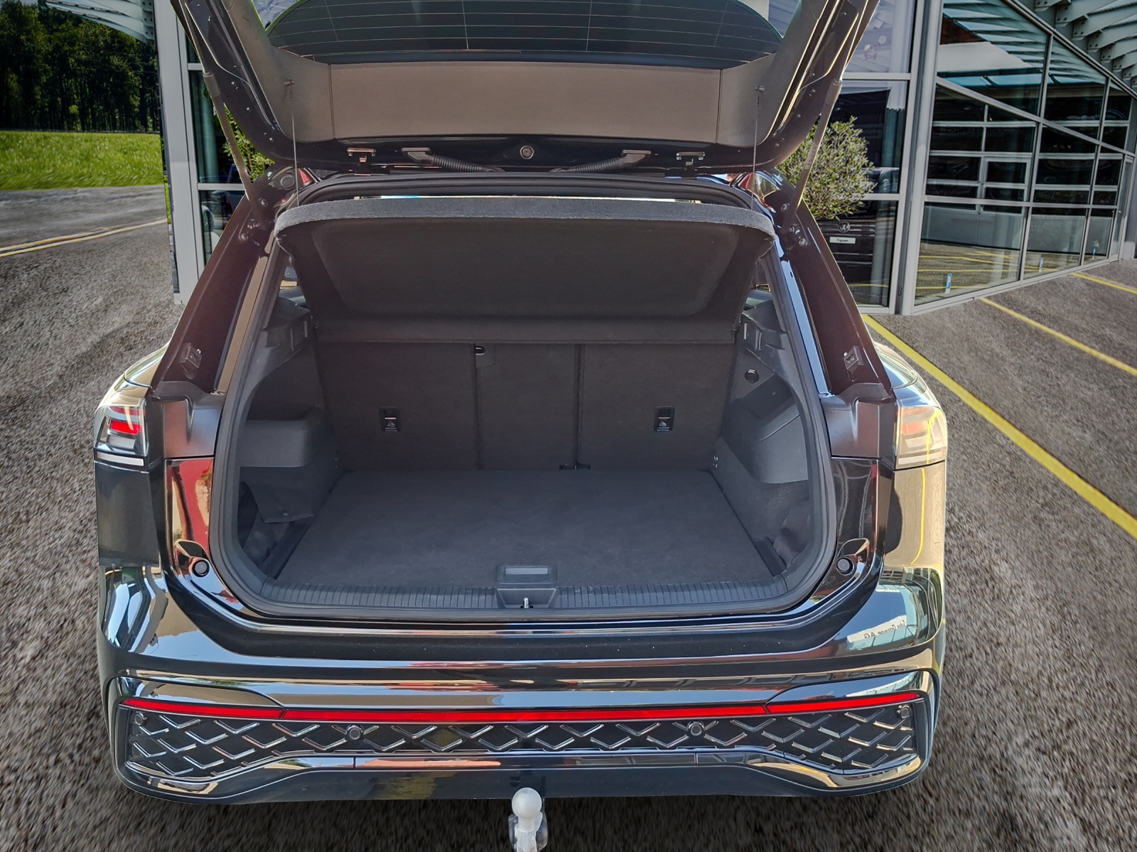 VW Tiguan 2.0 TSI DSG R-Line 4Motion-image-22