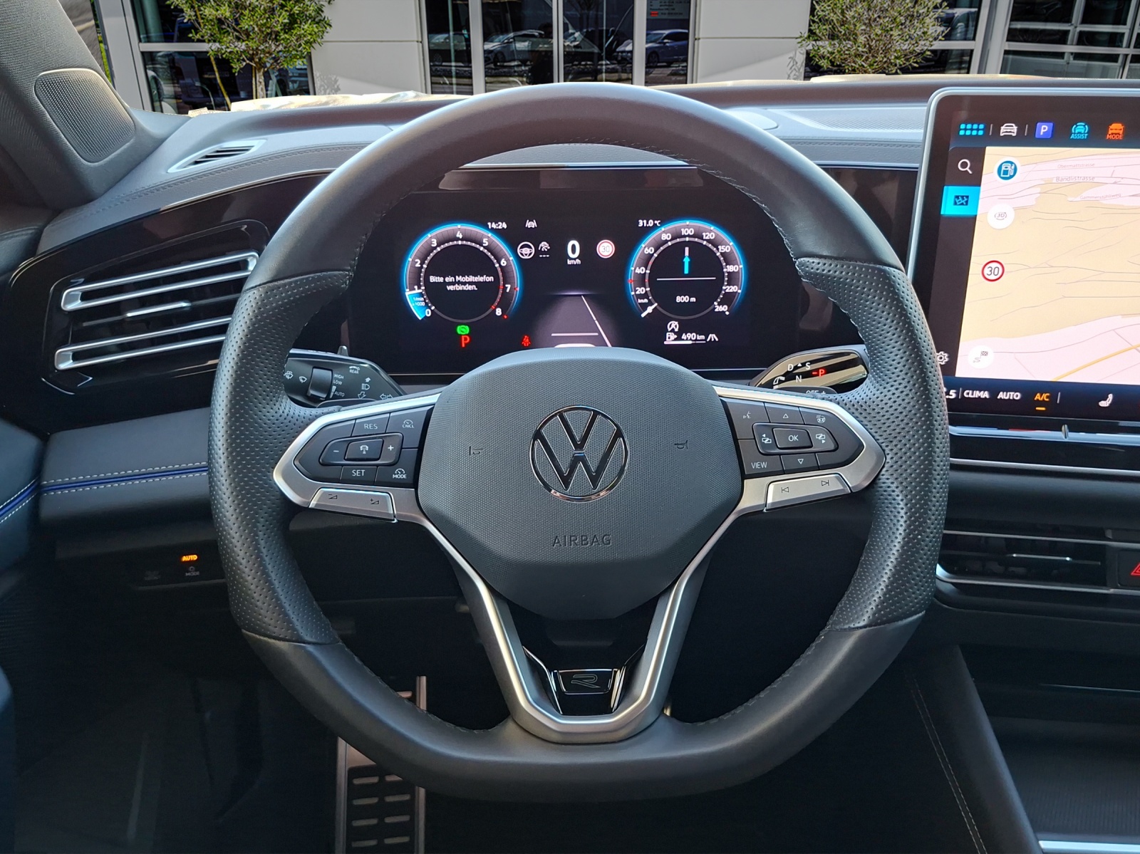 VW Tiguan 2.0 TSI DSG R-Line 4Motion-image-12