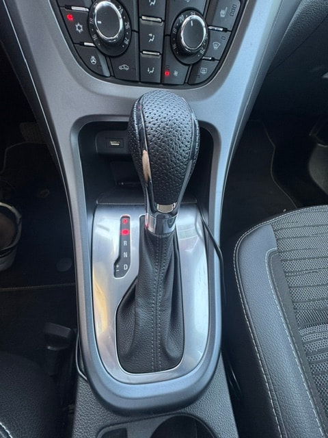 OPEL Astra SportsTourer 1.4i 16V Turbo Automatic-image-17