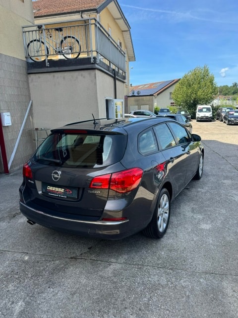 OPEL Astra SportsTourer 1.4i 16V Turbo Automatic-image-3