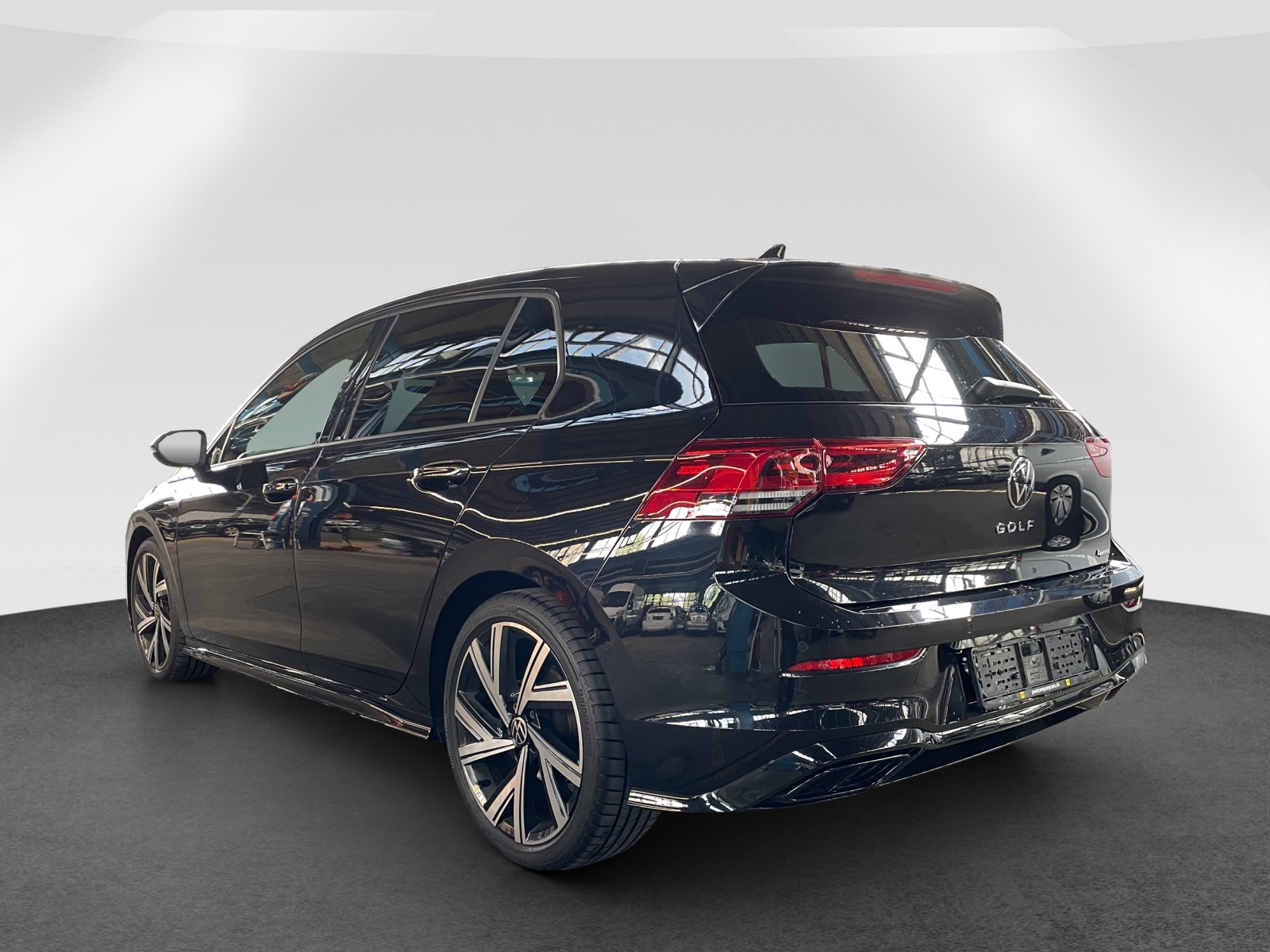 VW Golf VIII 2.0 TDI R-Line DSG 4motion-showroom-element-3