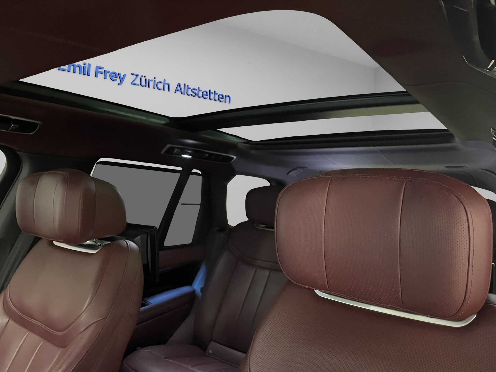 LAND ROVER Range Rover 3.0 D I6 350 Autobiography-image-12