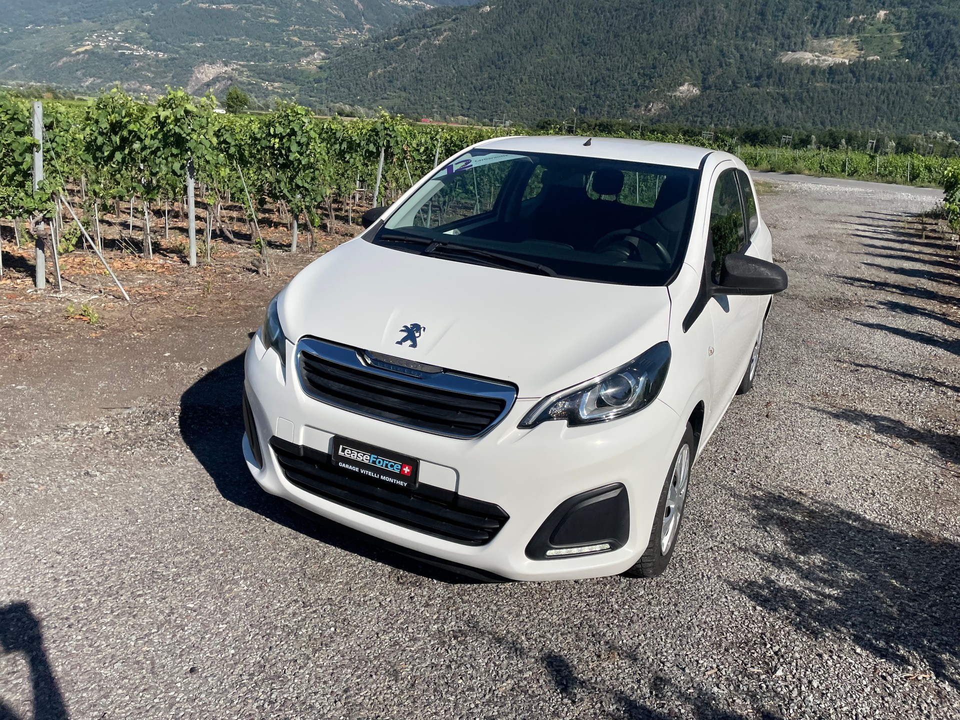 PEUGEOT 108 1.0 VTi Access-image-1